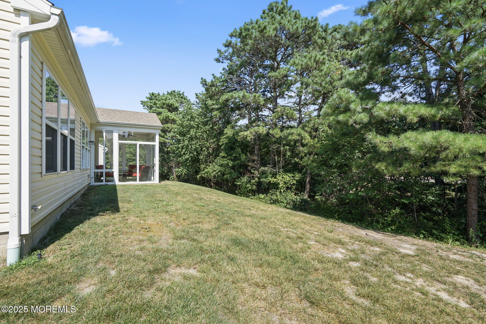 15 Ascot Lane