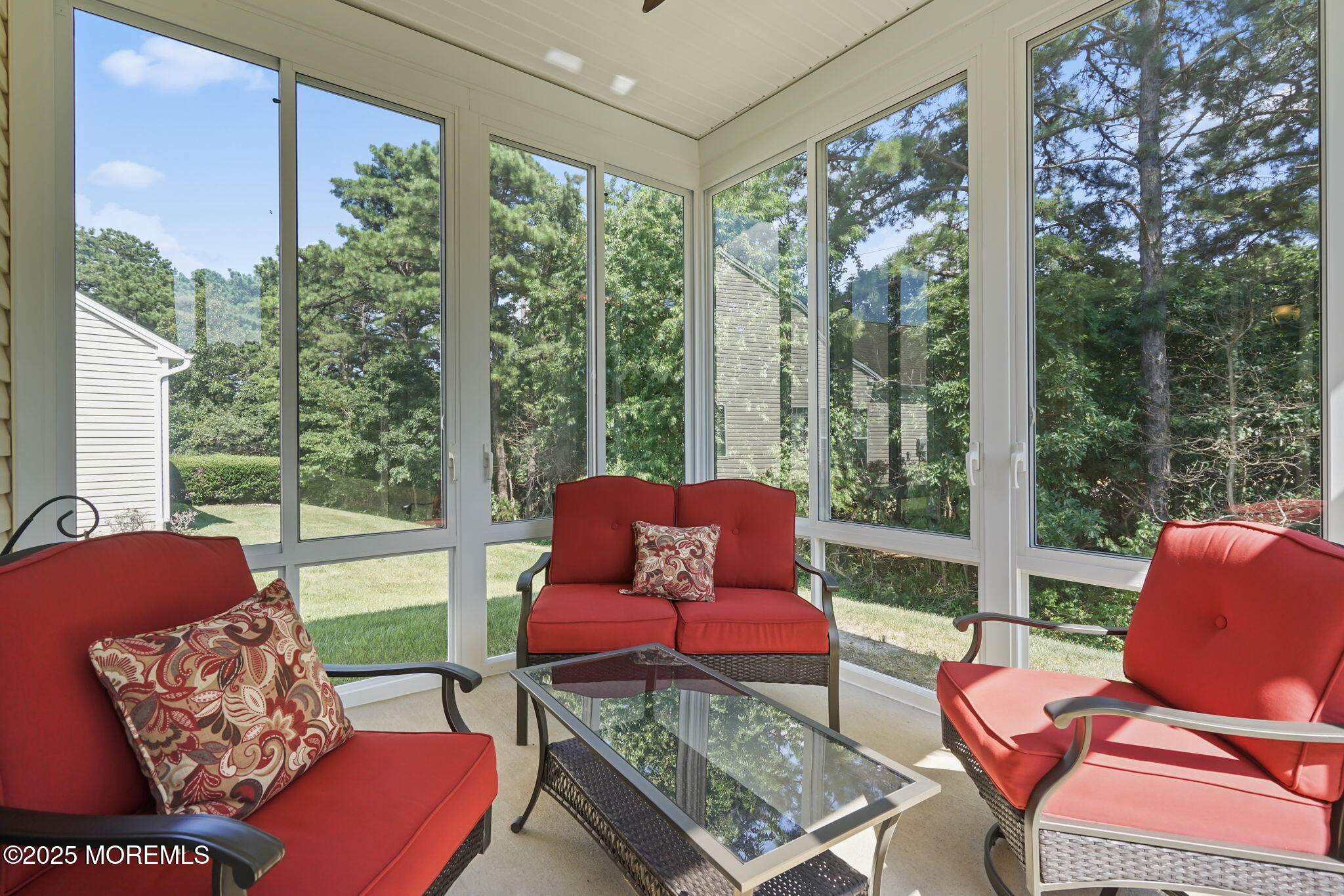 15 Ascot Lane