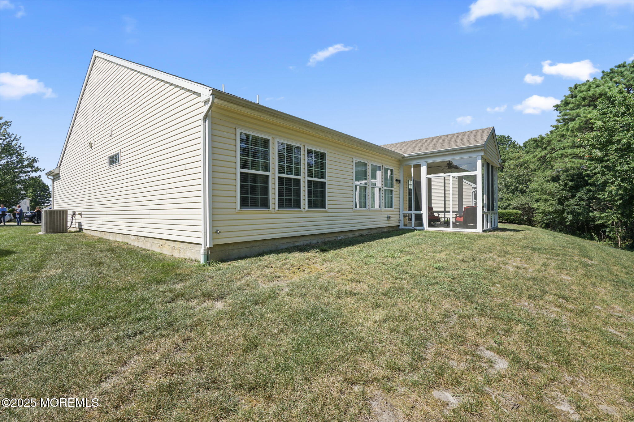 15 Ascot Lane
