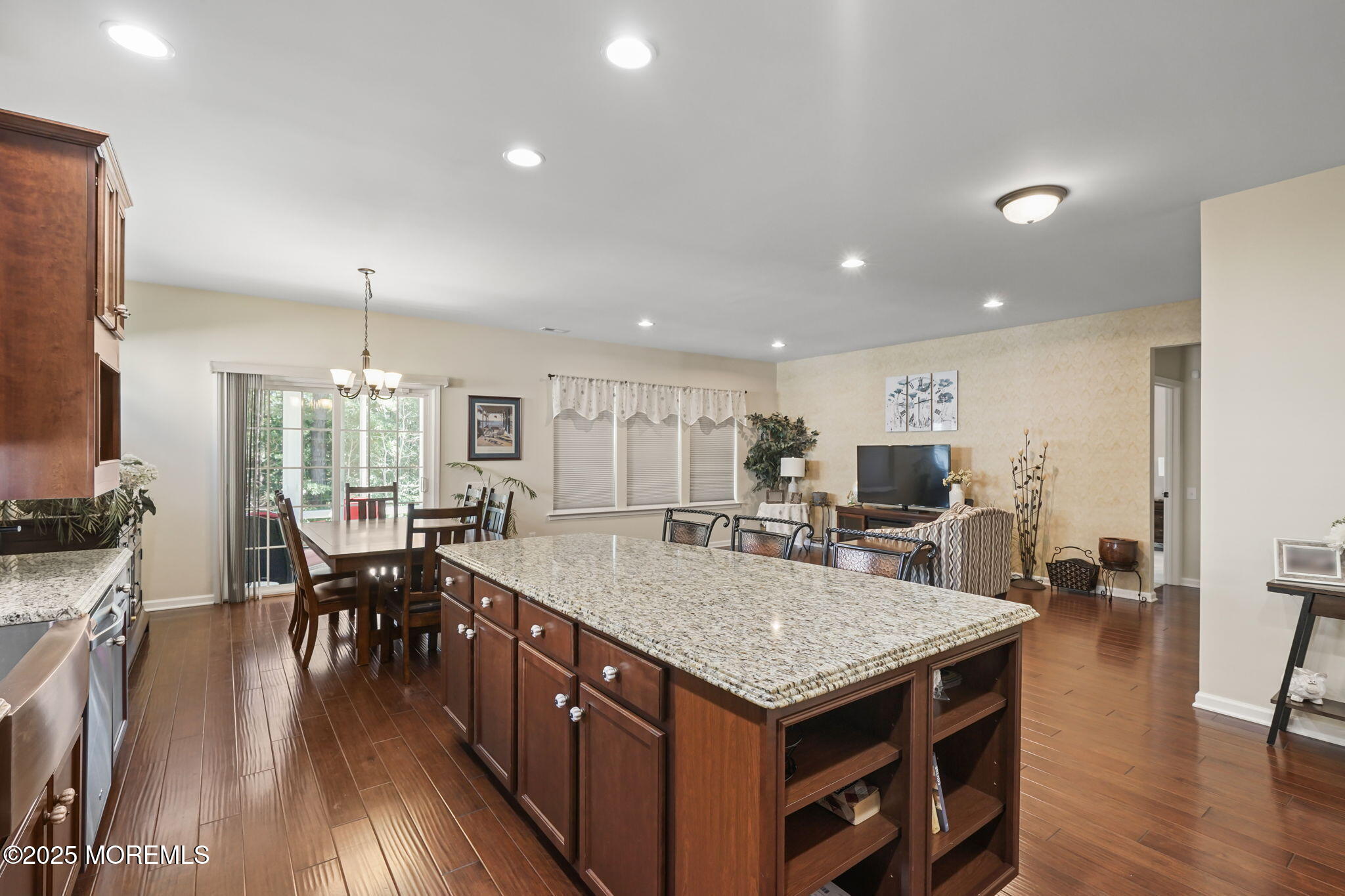 15 Ascot Lane