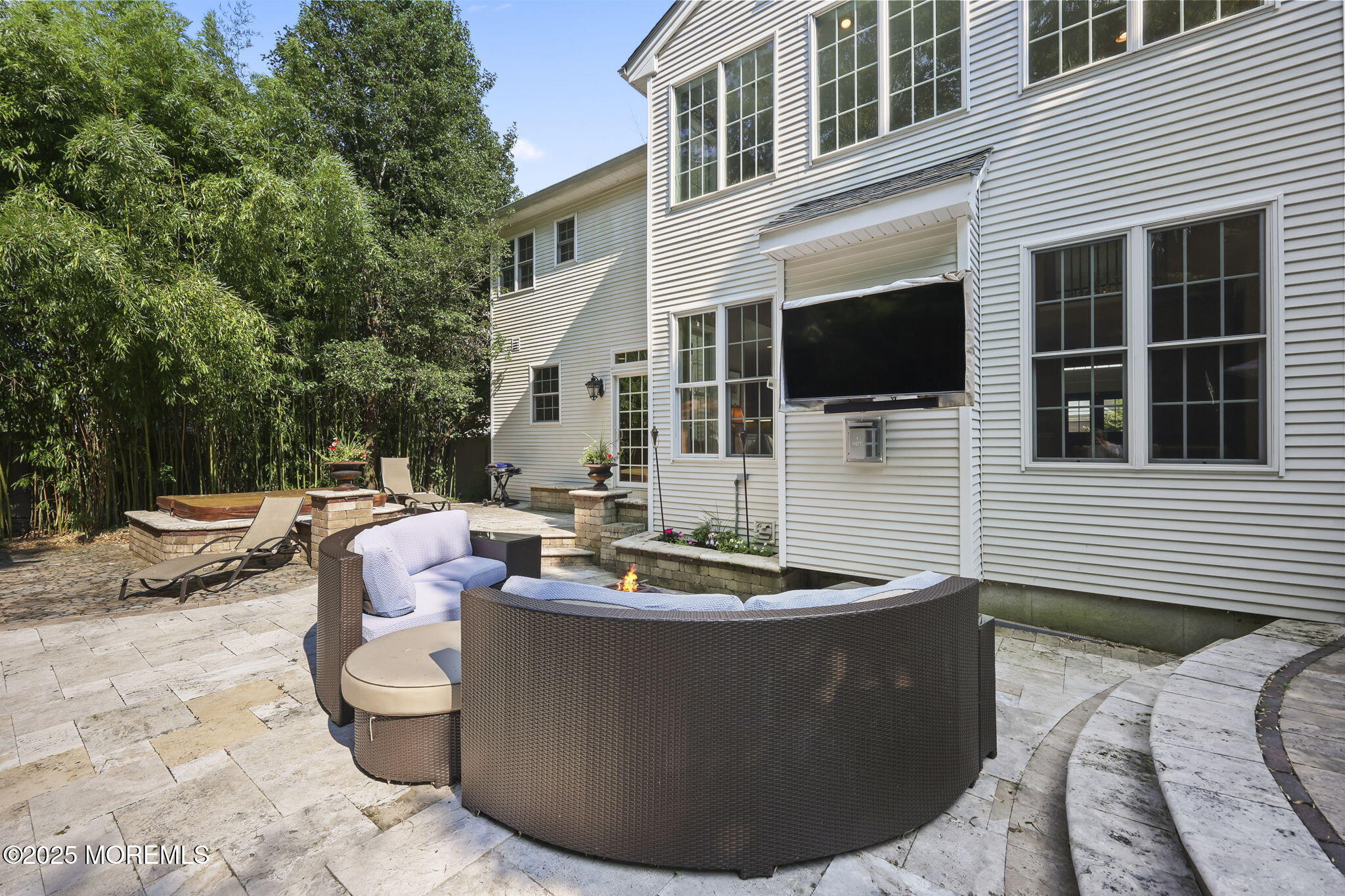 7 Trumbull Court
