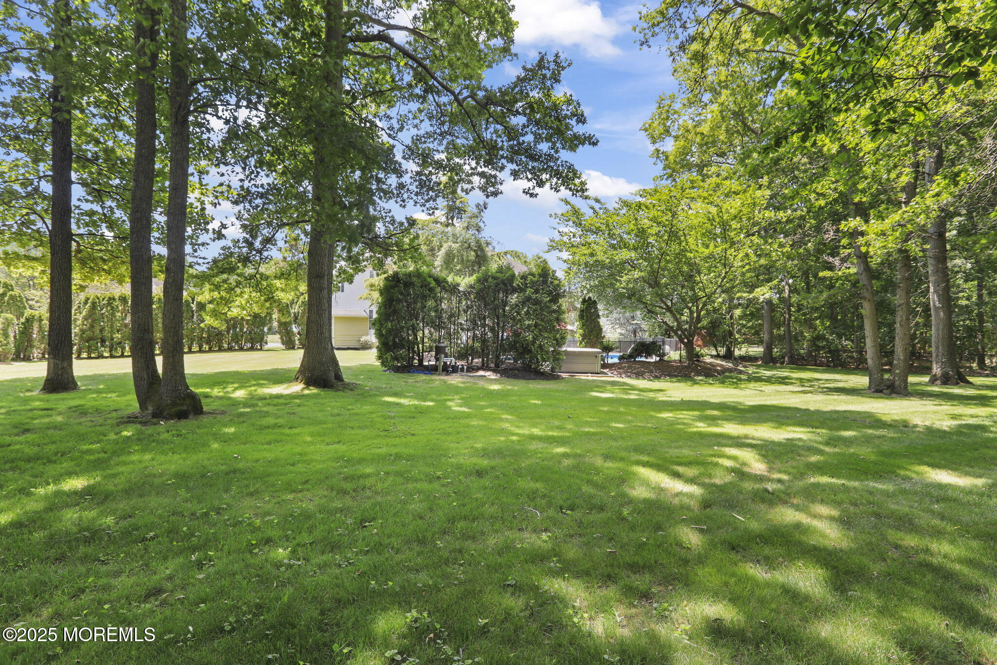 7 Round Hill Road