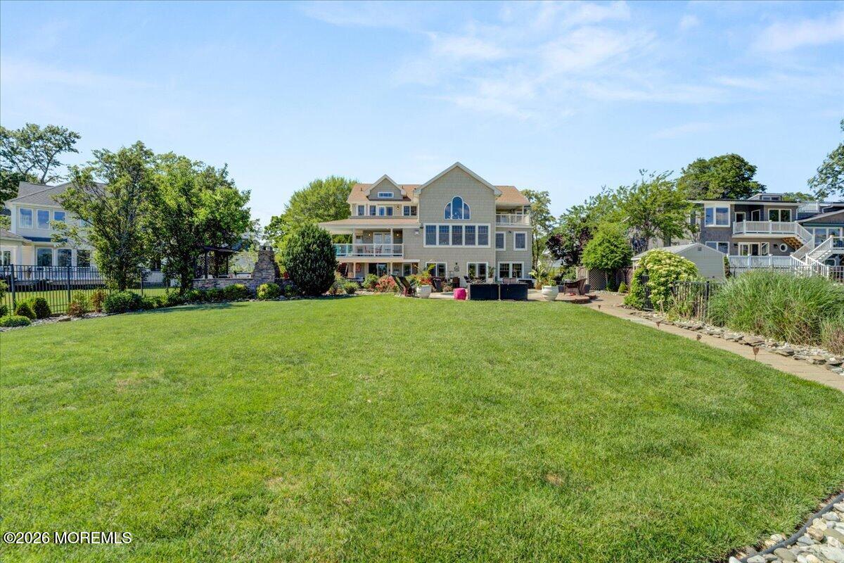 68 Seneca Place
