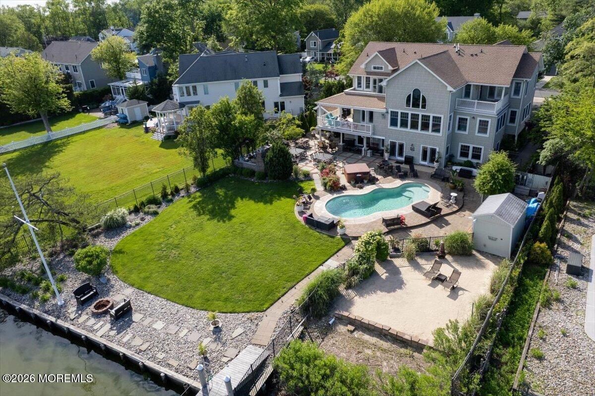68 Seneca Place
