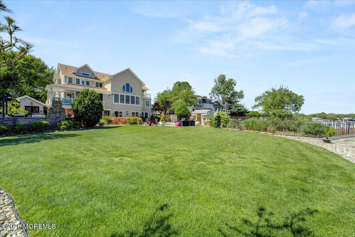 68 Seneca Place