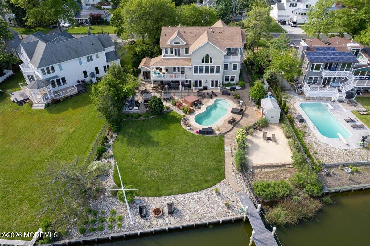 68 Seneca Place