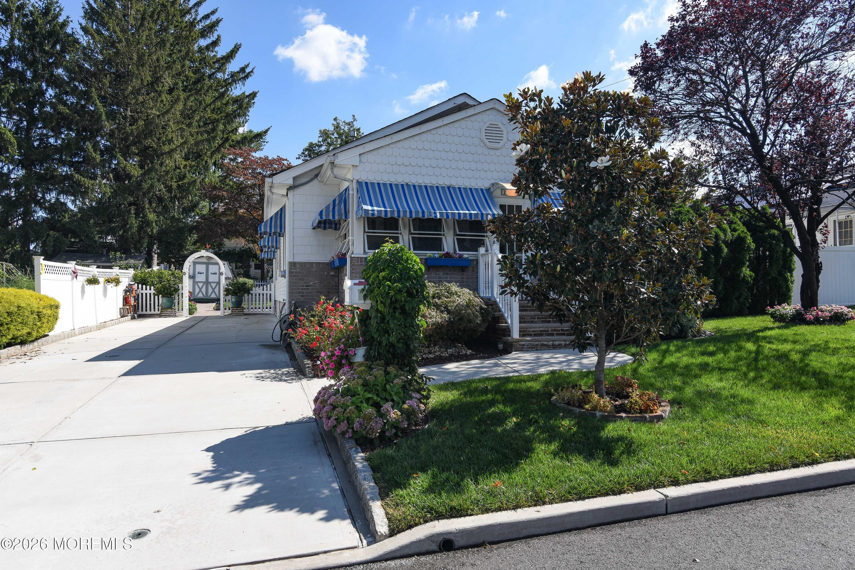 16 Cheesequake Road