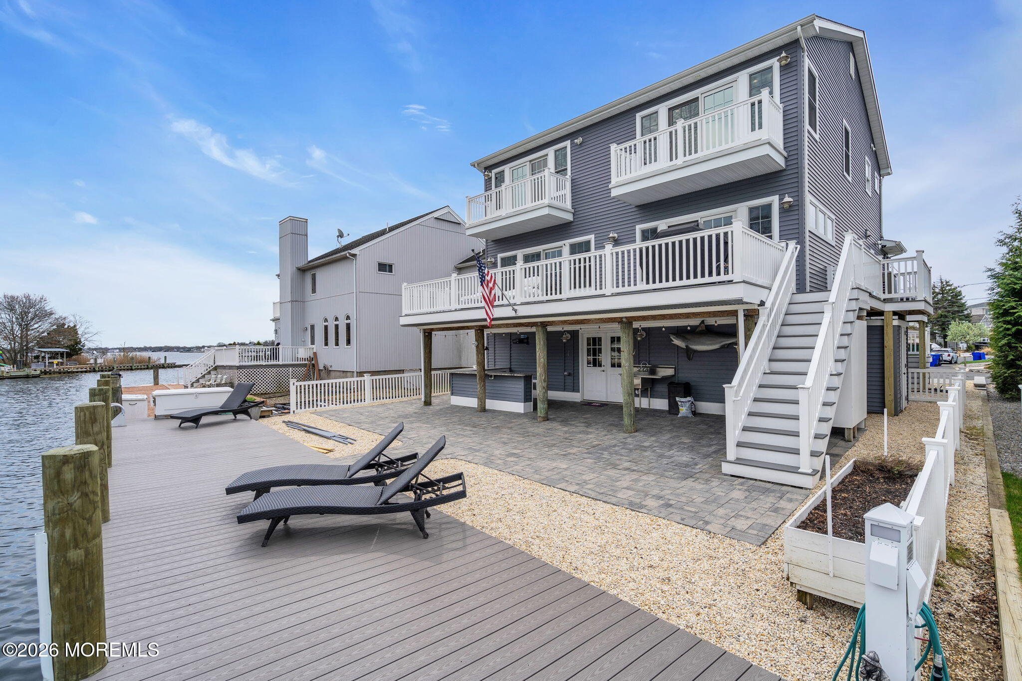 55 Island Drive