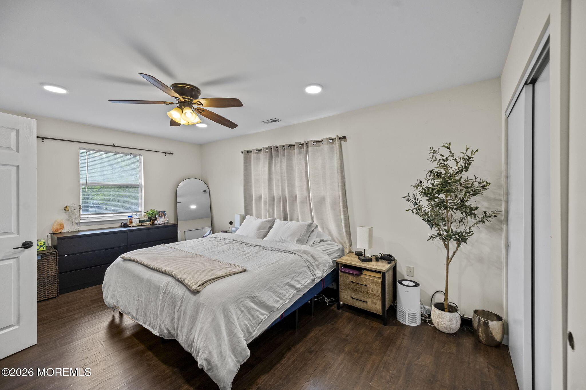 33 Spyglass Court