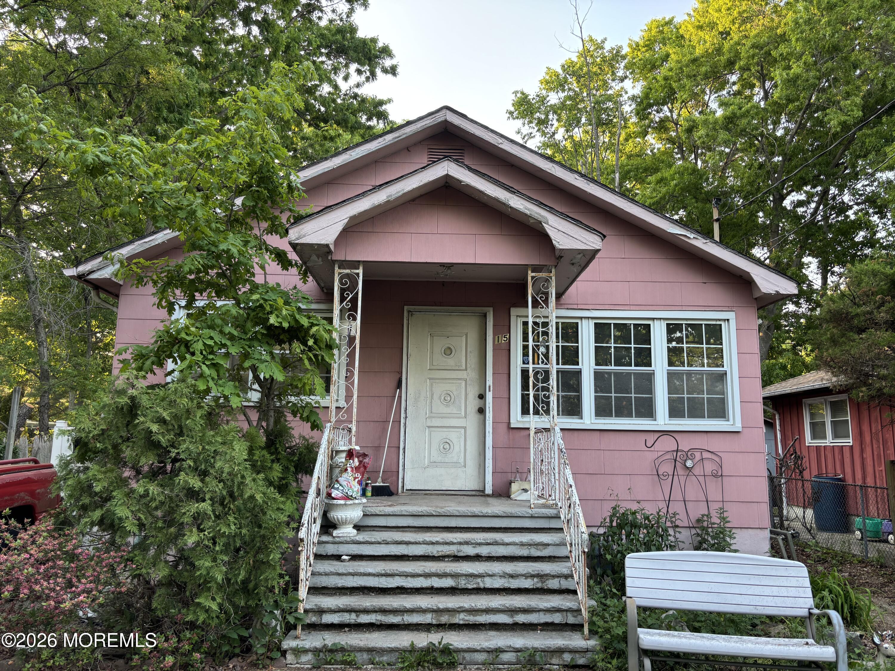 15 E 1st Street