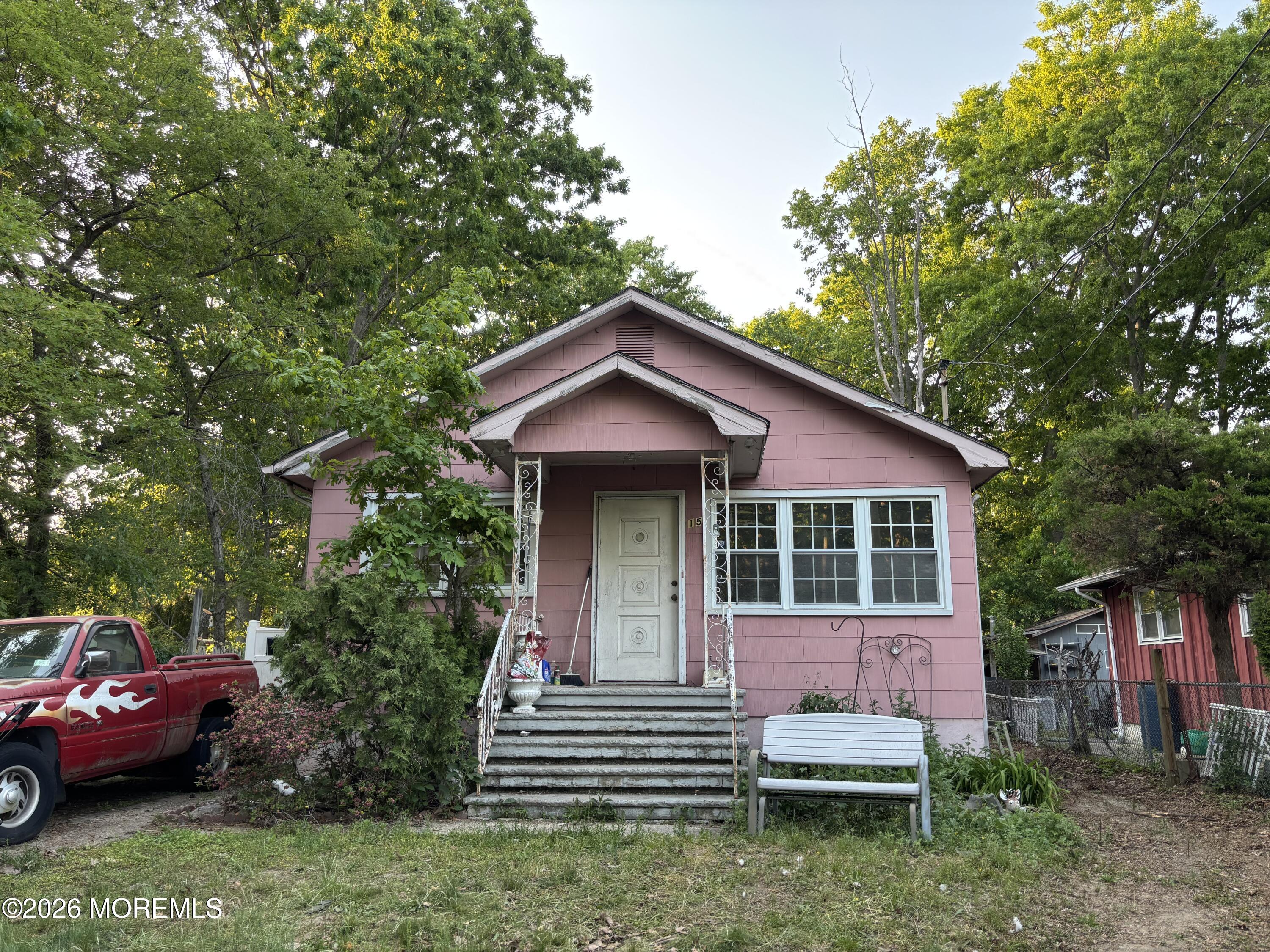15 E 1st Street
