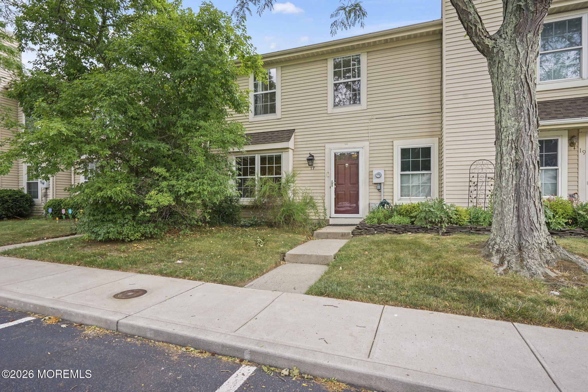 17 Alameda Court