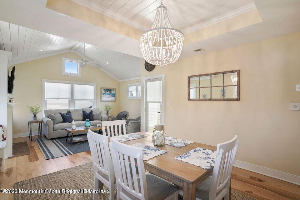 369 W 8th Street 4