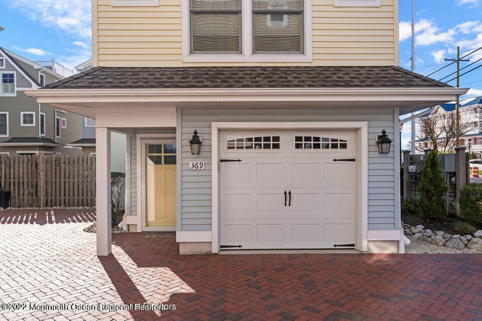 369 W 8th Street 4
