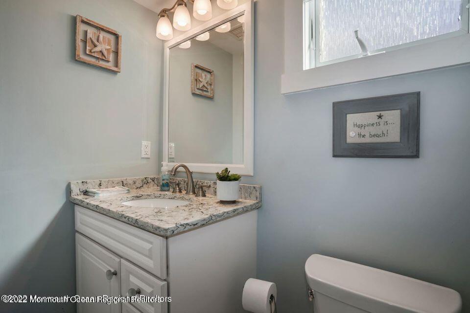 369 W 8th Street 4
