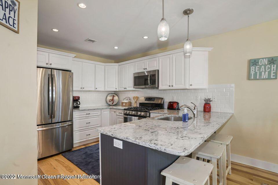 369 W 8th Street 4