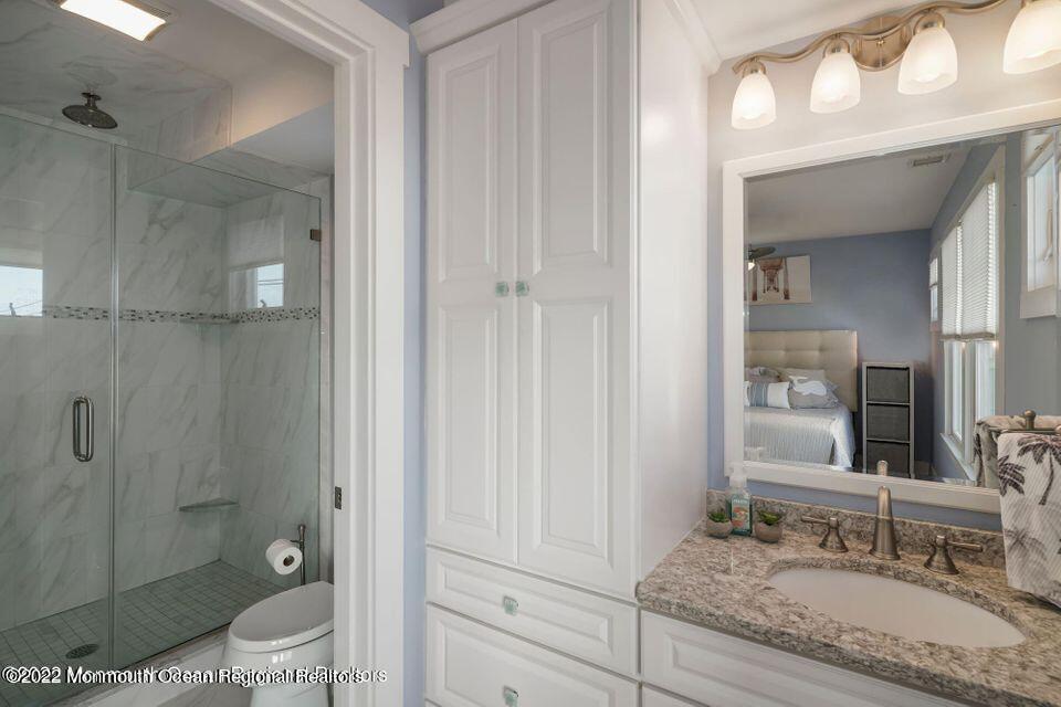 369 W 8th Street 4