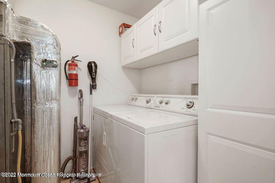 369 W 8th Street 4