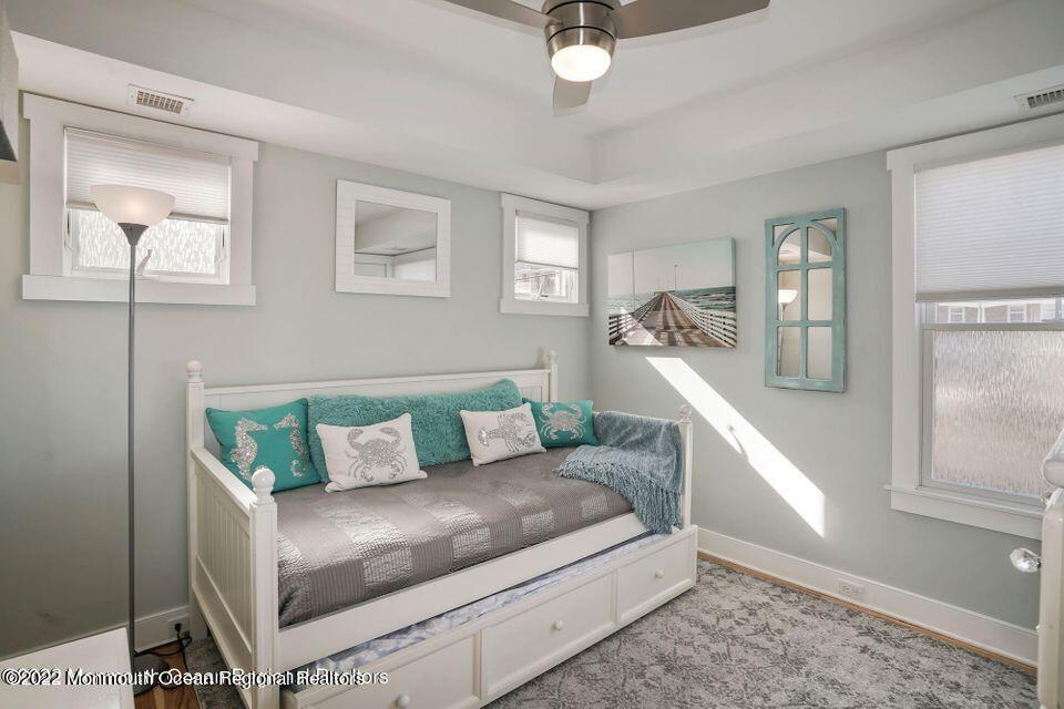 369 W 8th Street 4