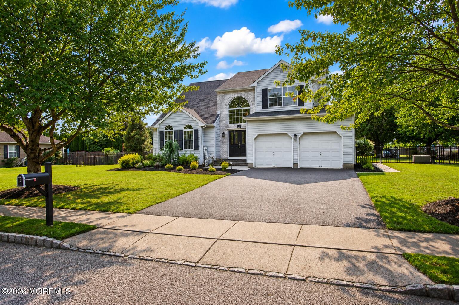 2 Macintosh Court