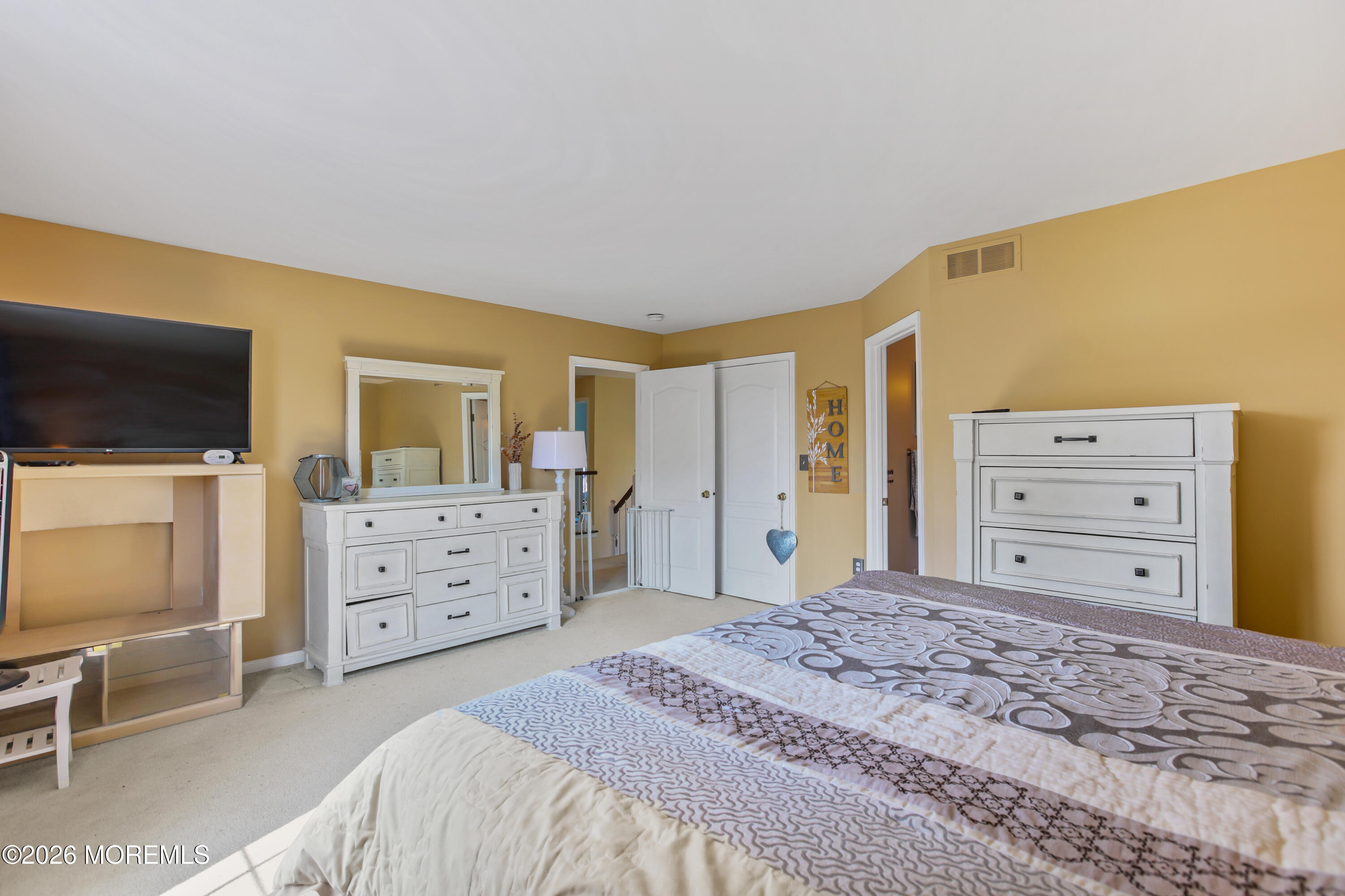 2 Macintosh Court