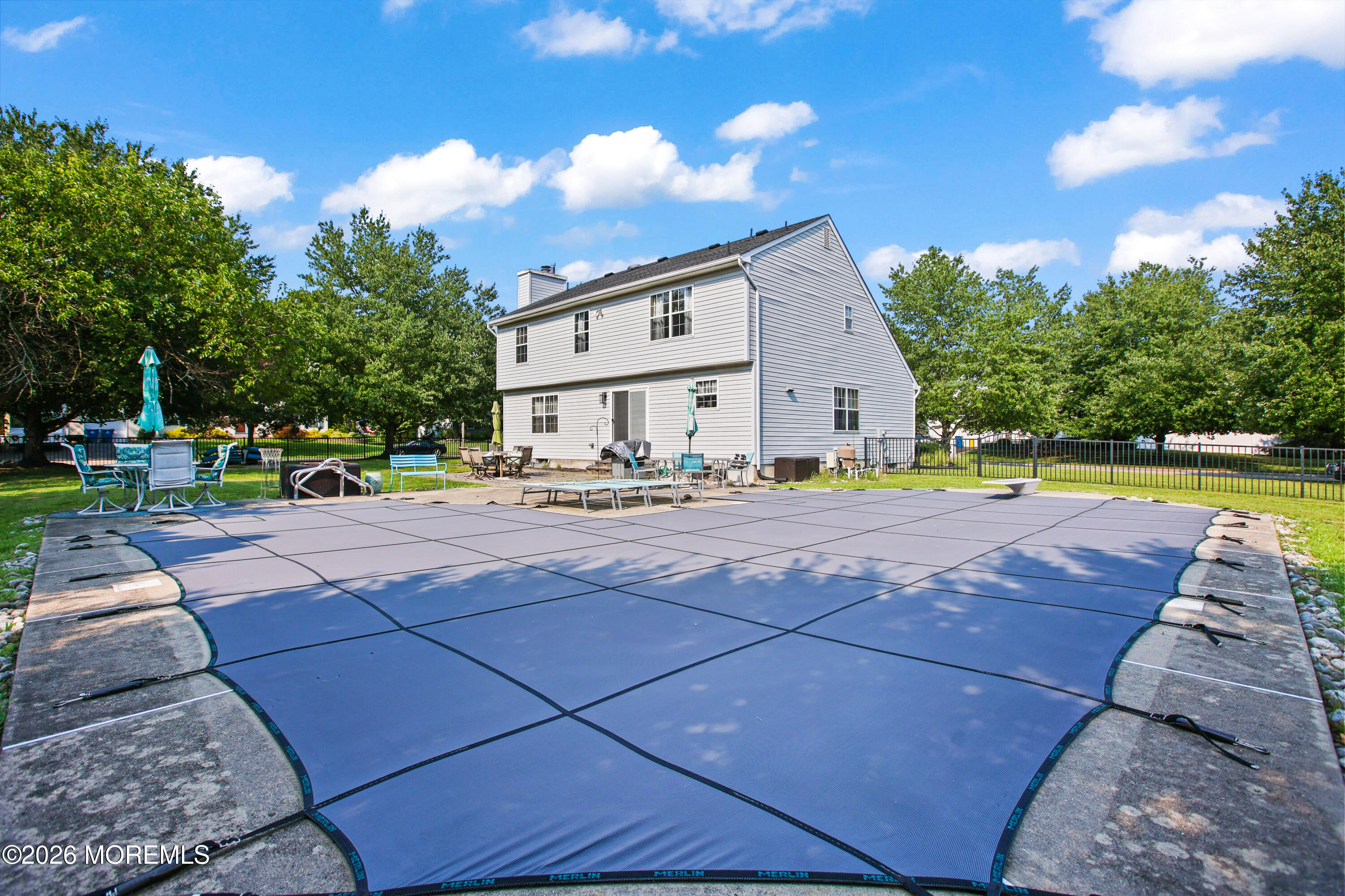 2 Macintosh Court