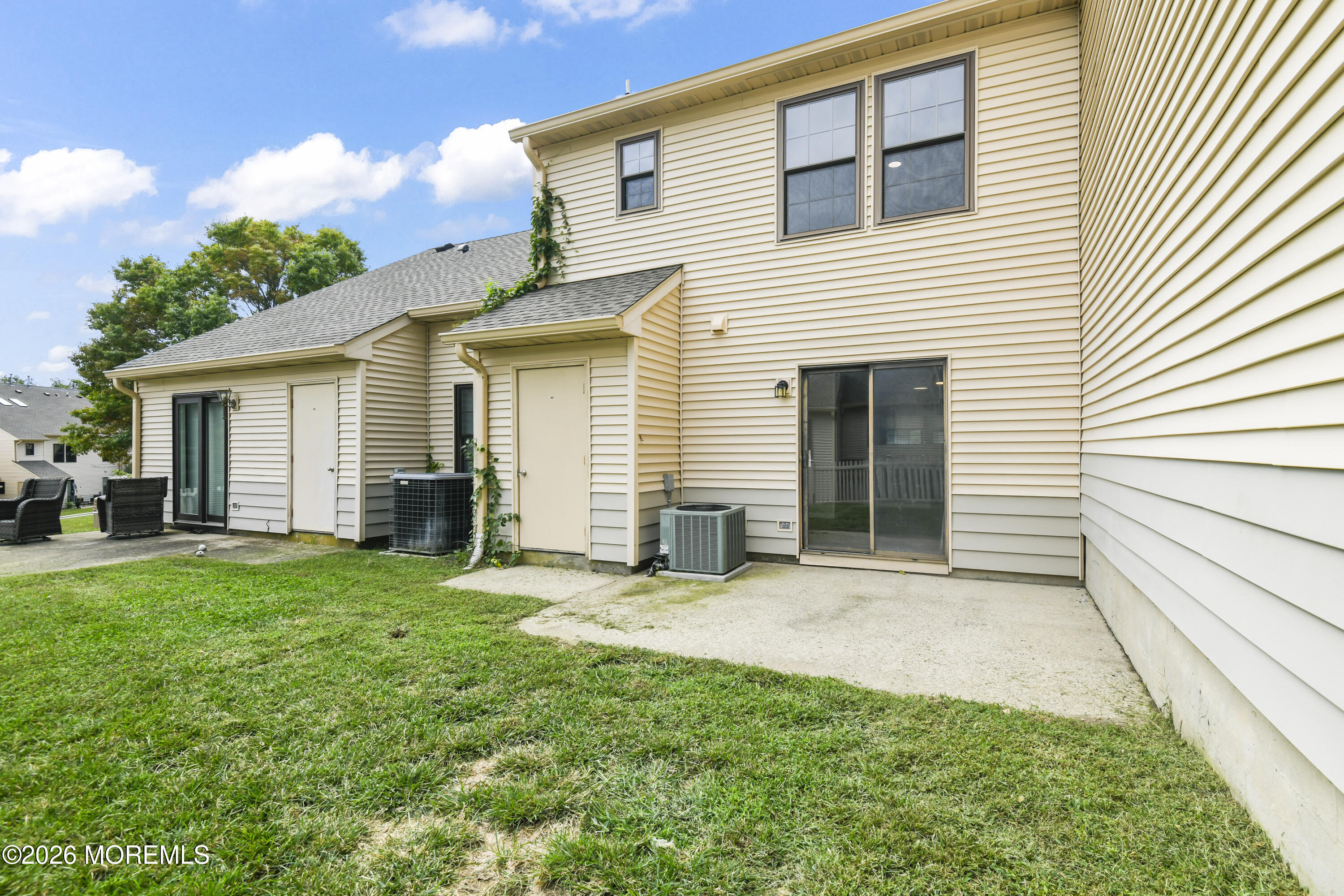 807 Ivy Court