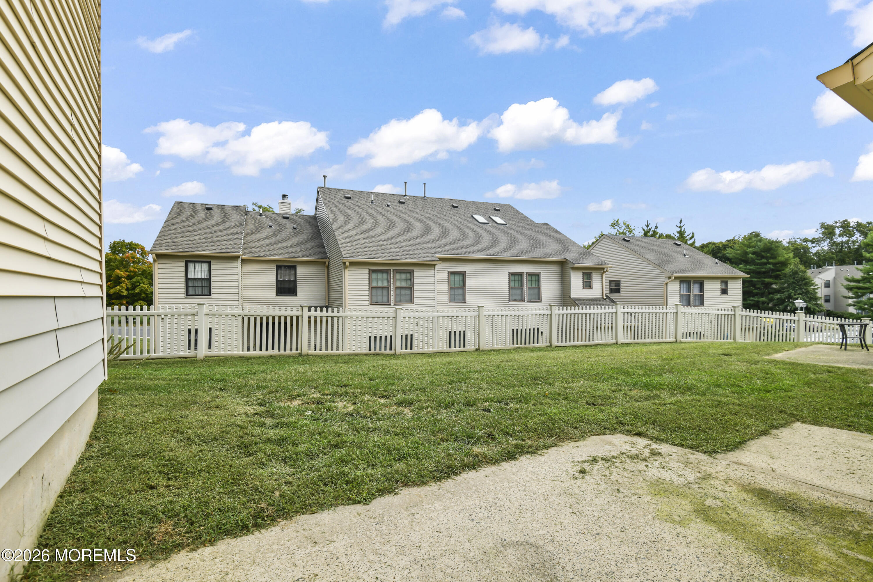 807 Ivy Court