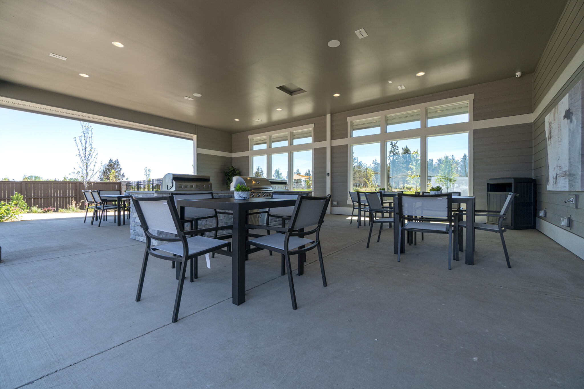 3833 NE Tellus Drive