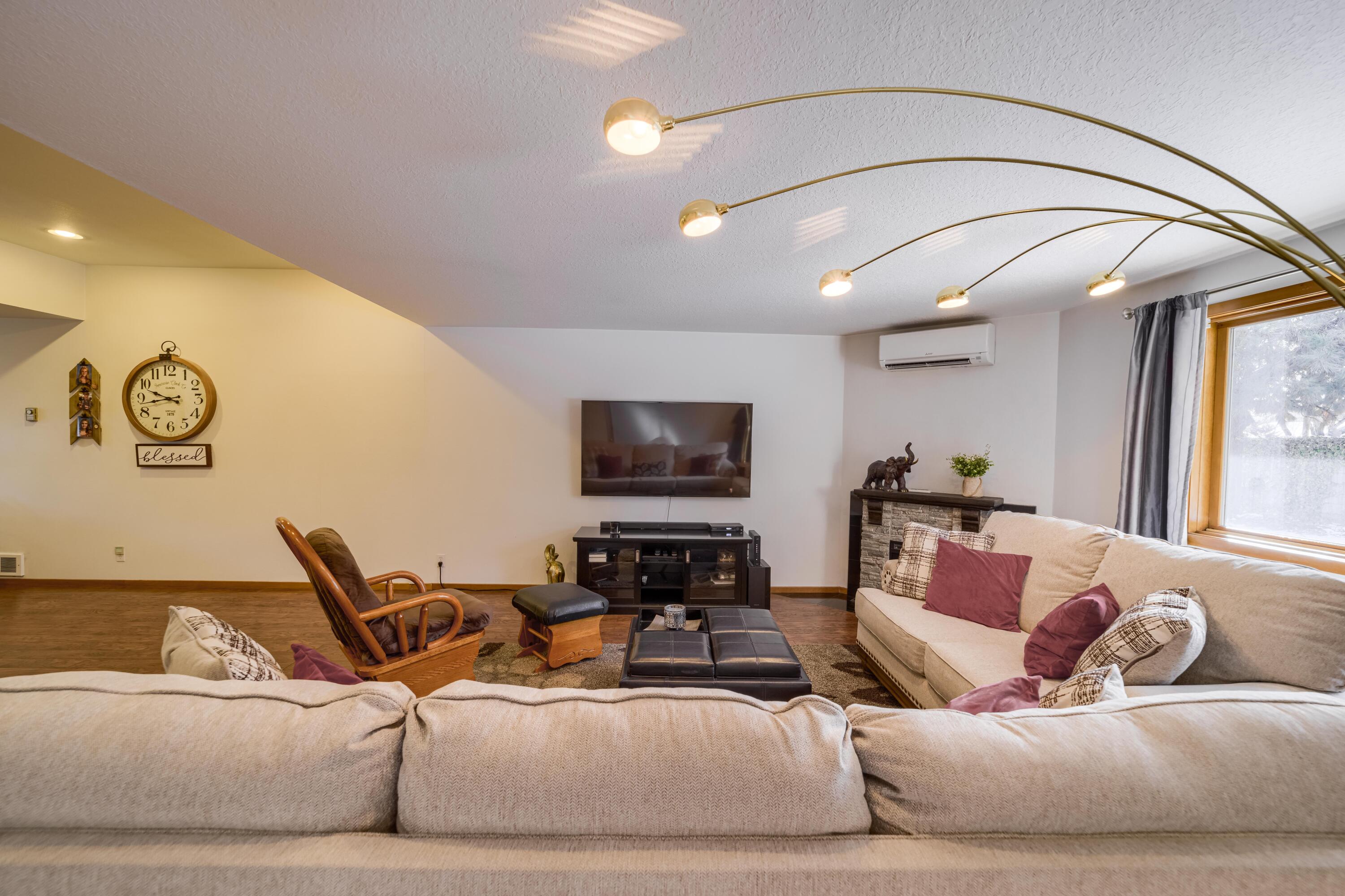 1050 NE Butler Market Road, Unit 11