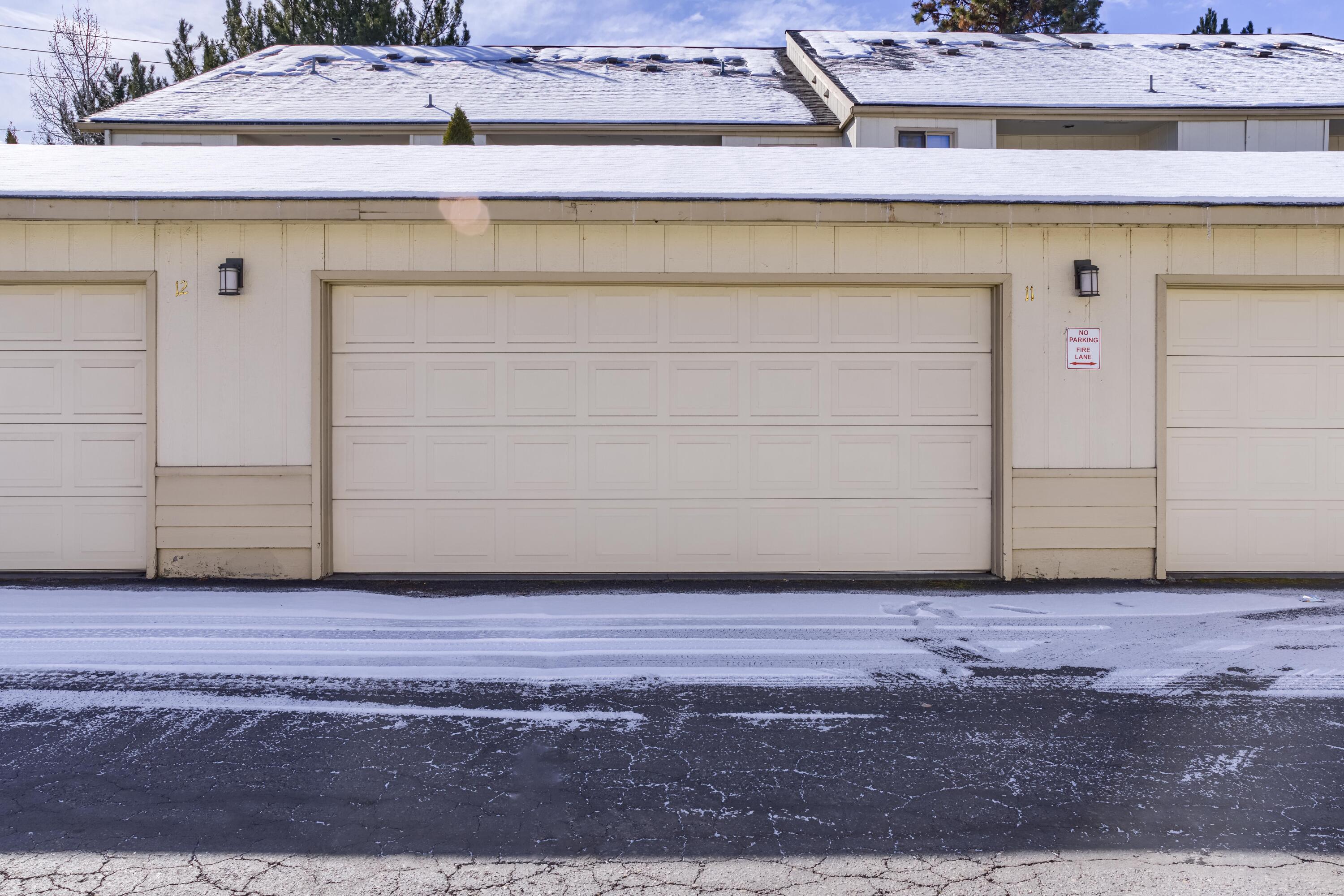 1050 NE Butler Market Road, Unit 11