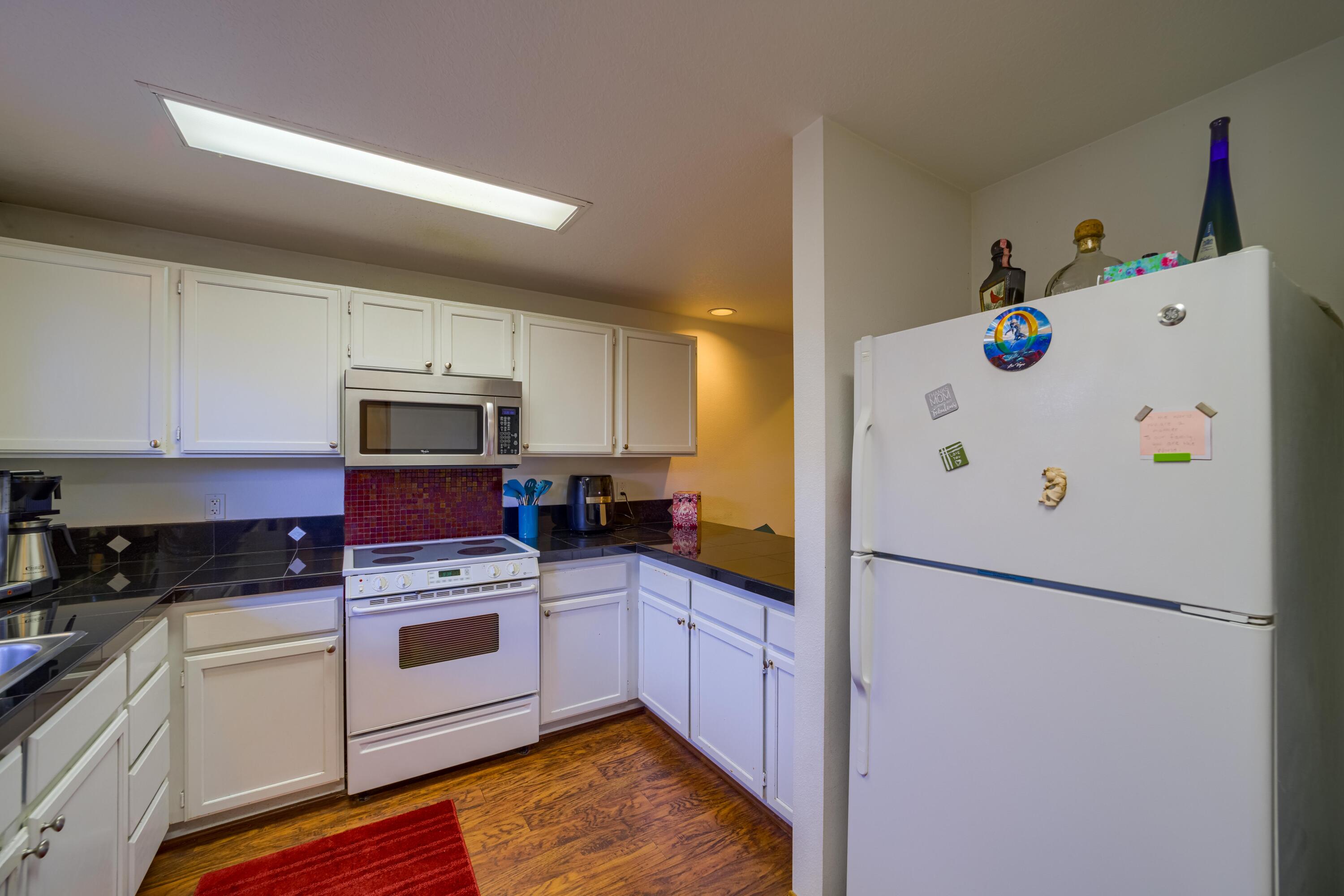 1050 NE Butler Market Road, Unit 11