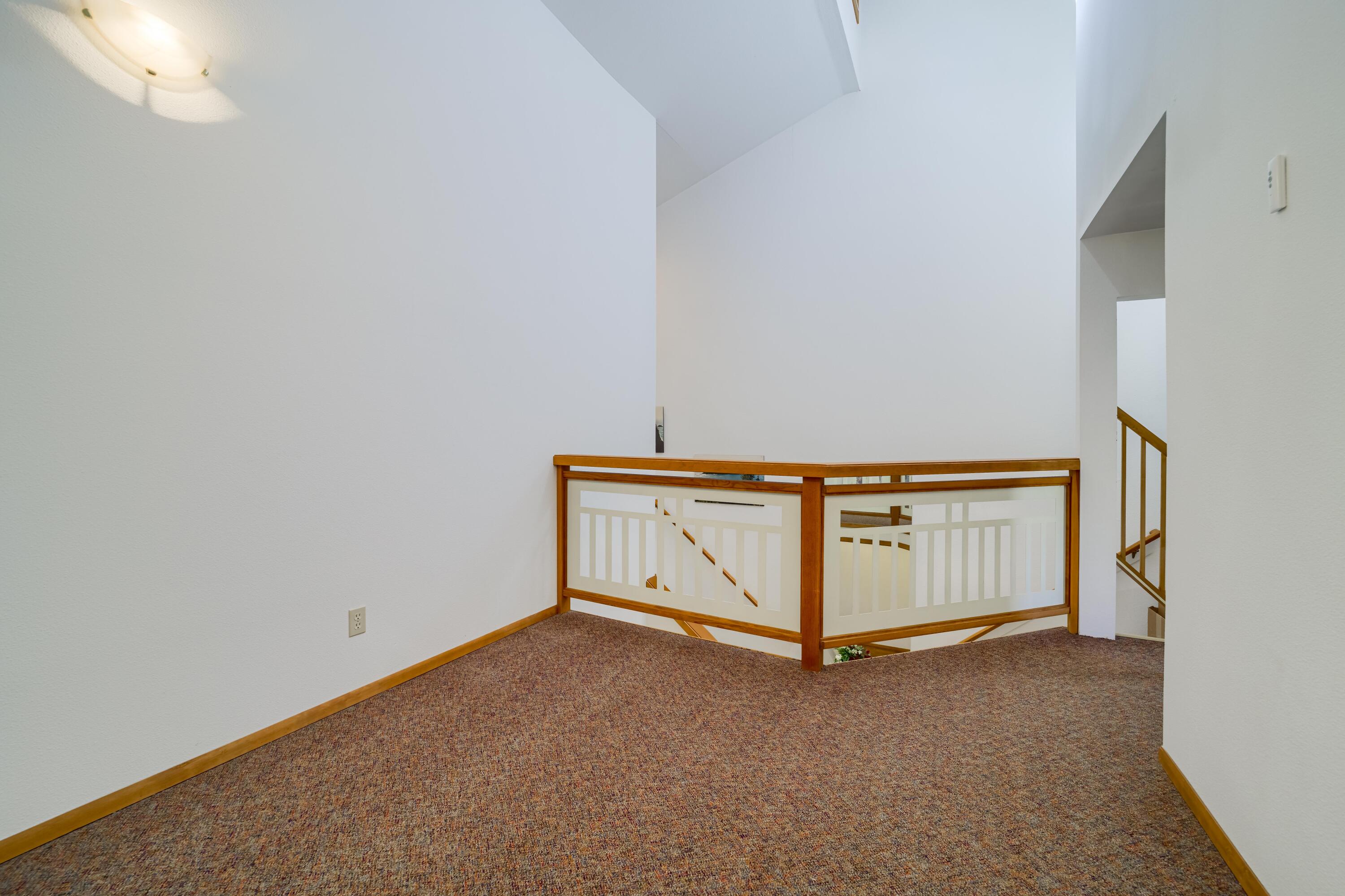 1050 NE Butler Market Road, Unit 11