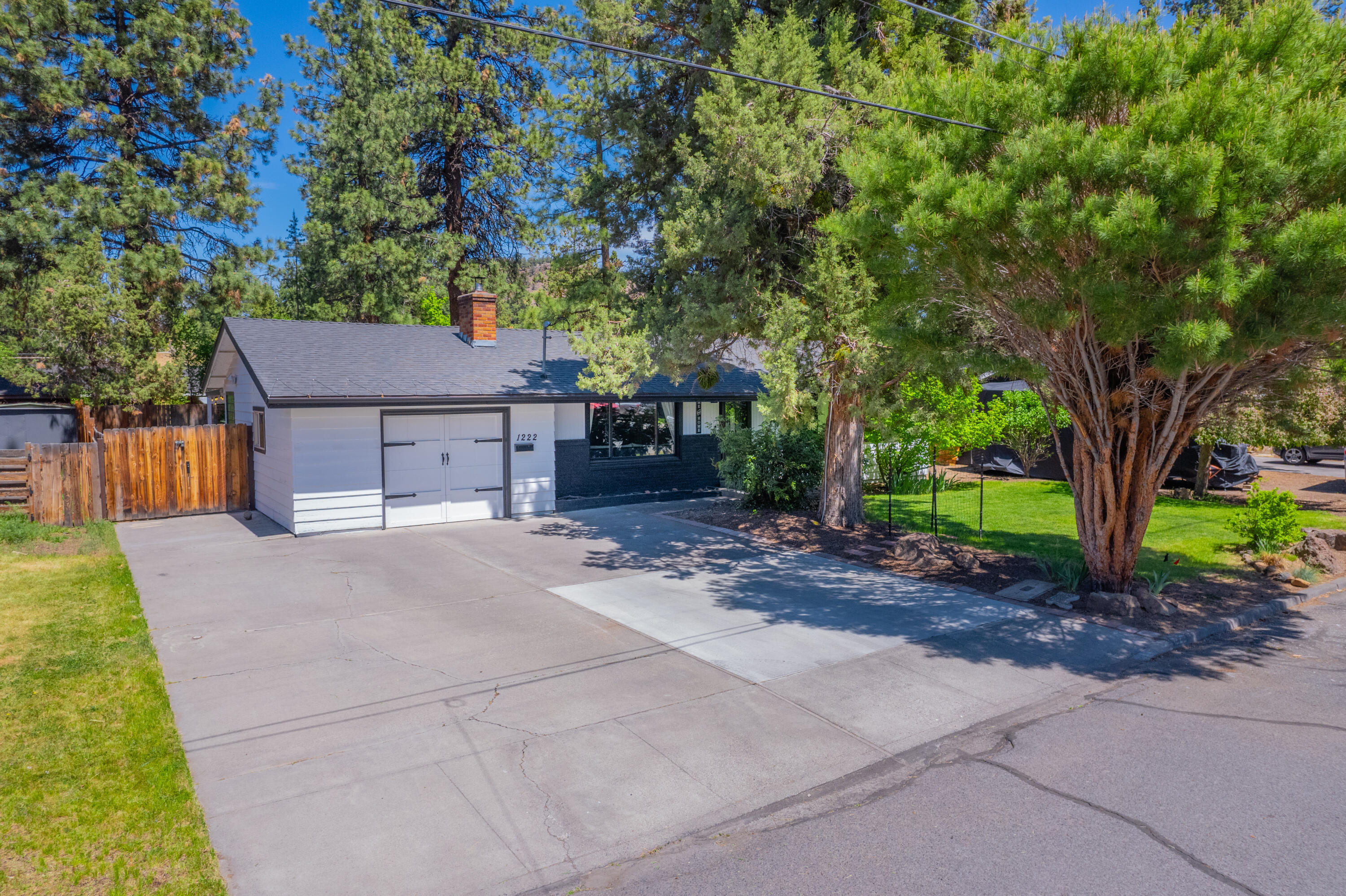 1222 NE Burnside Avenue