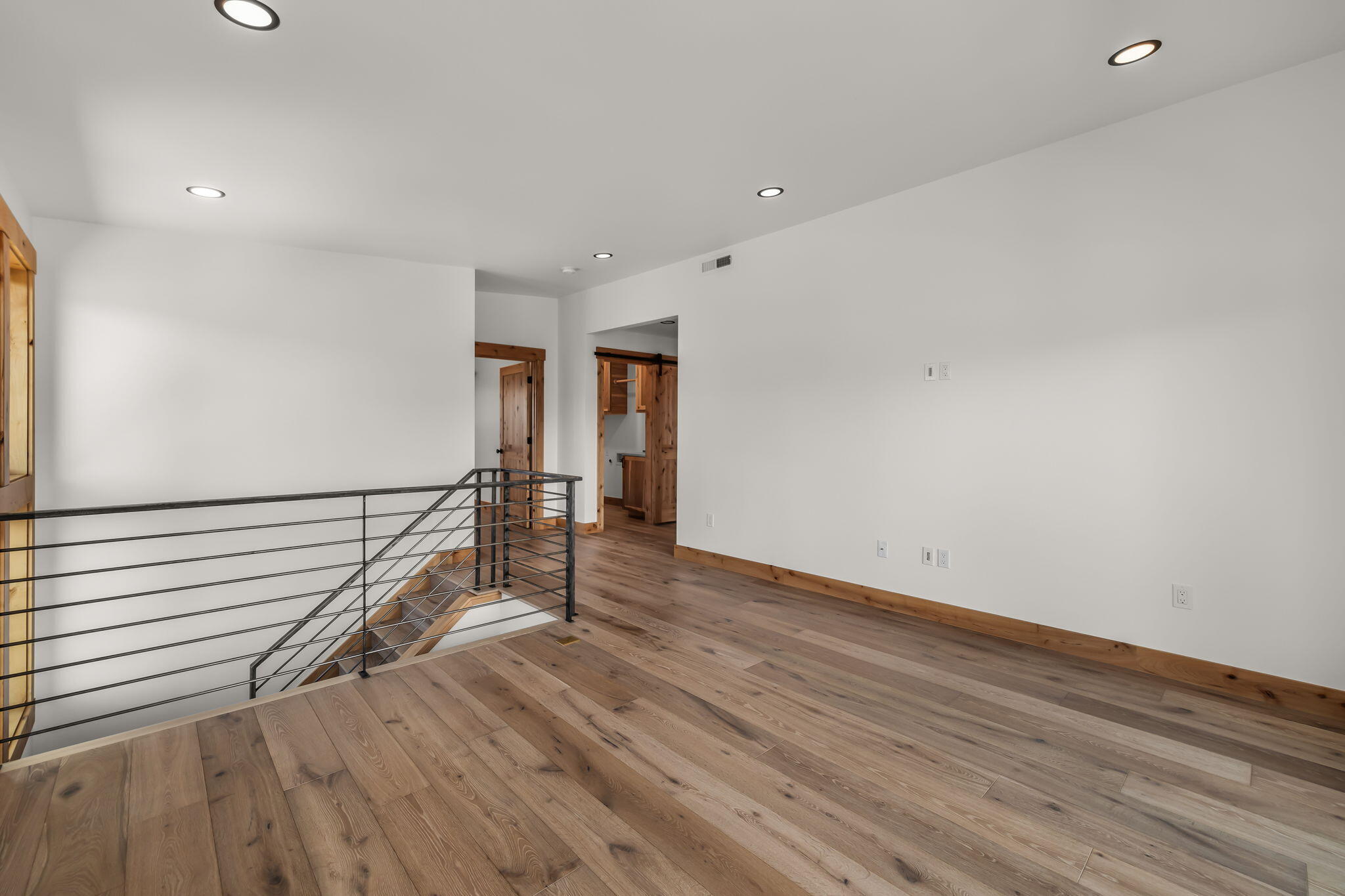 61194 SW Tippytoe Place