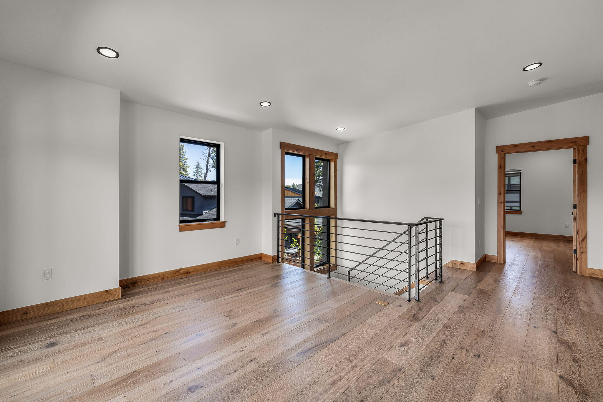 61194 SW Tippytoe Place