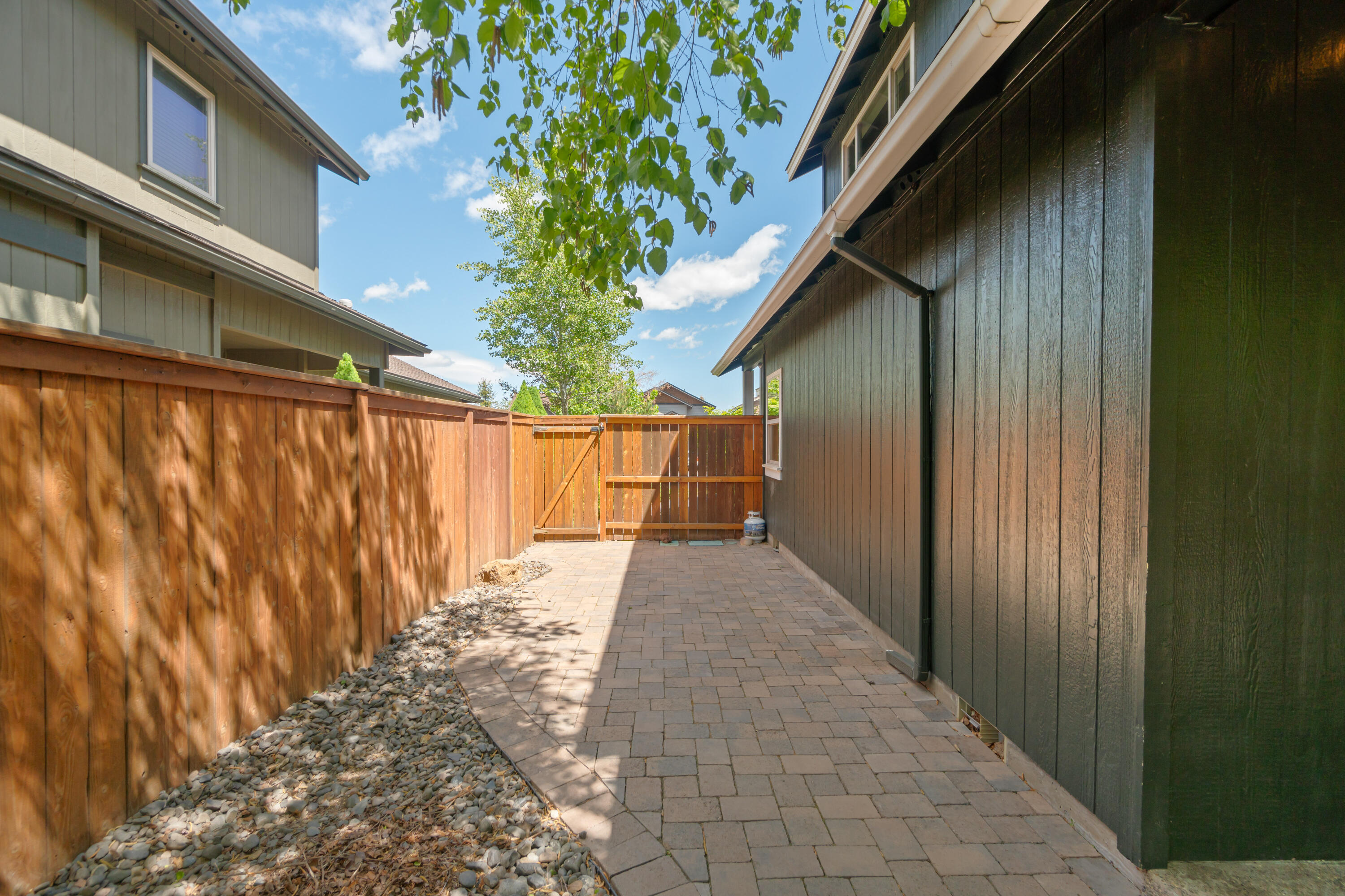 20045 Voltera Place