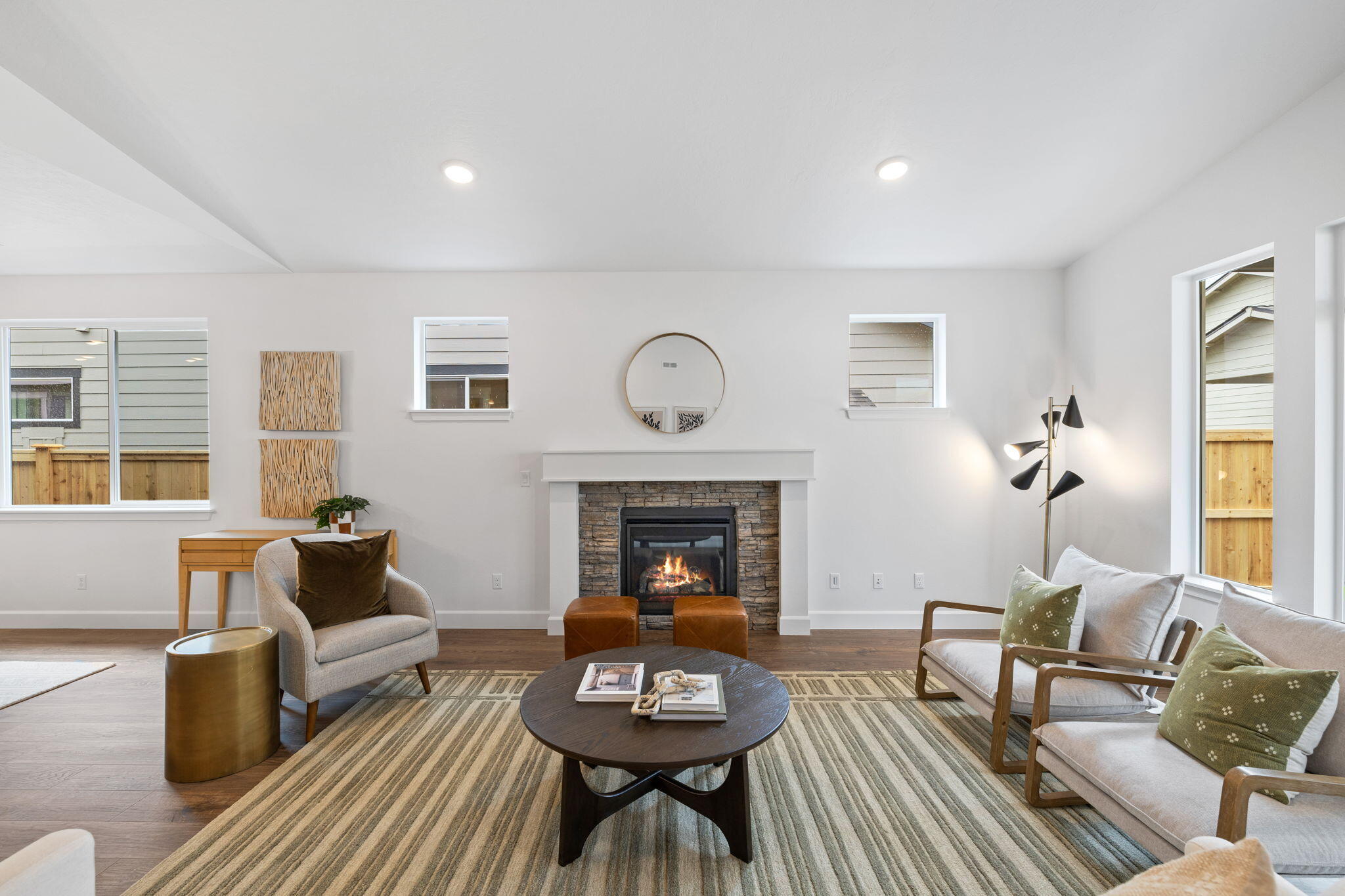 2890 NE Pinnacle Place, Lot #19
