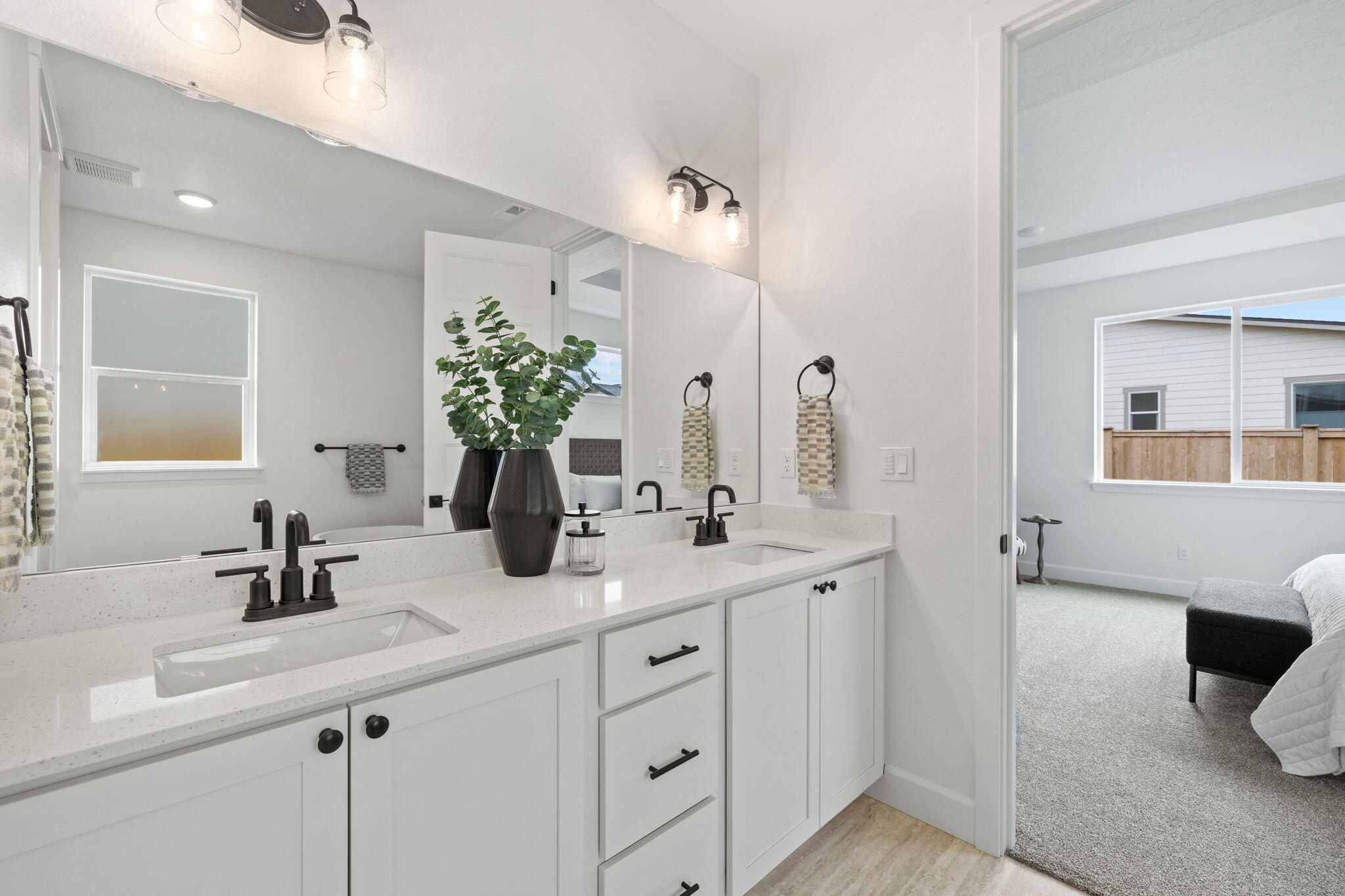 2890 NE Pinnacle Place, Lot #19