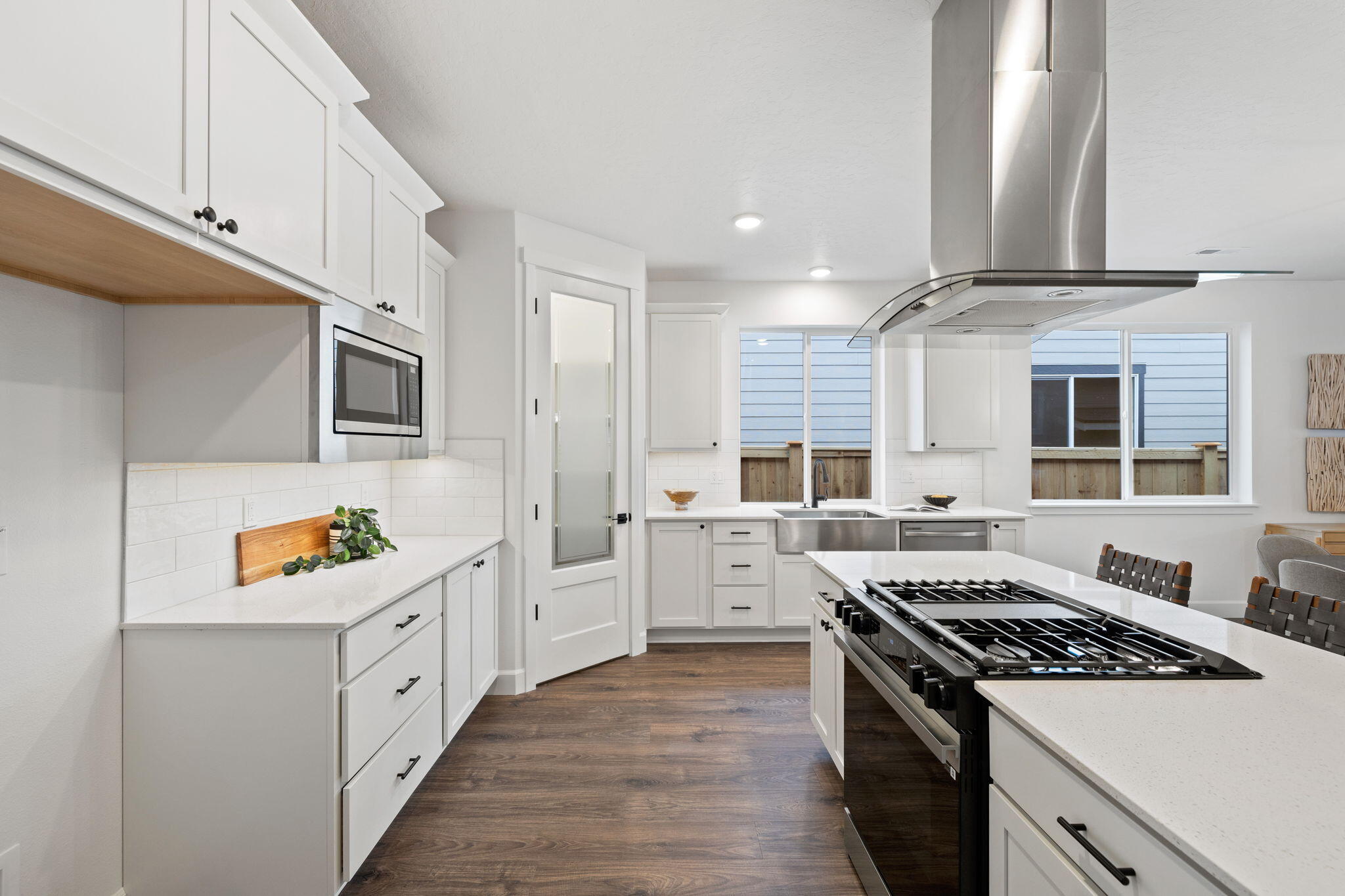 2890 NE Pinnacle Place, Lot #19