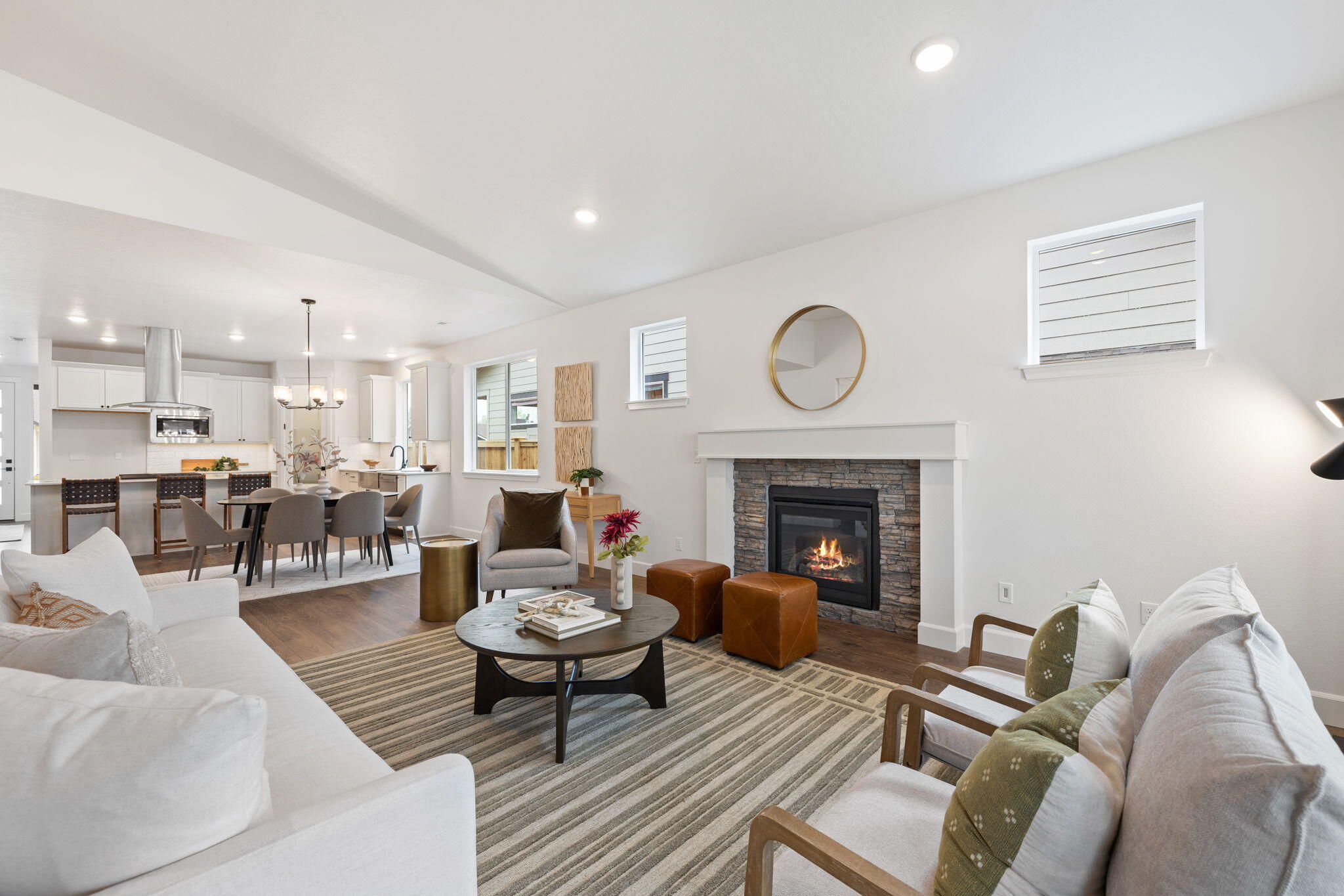 2890 NE Pinnacle Place, Lot #19
