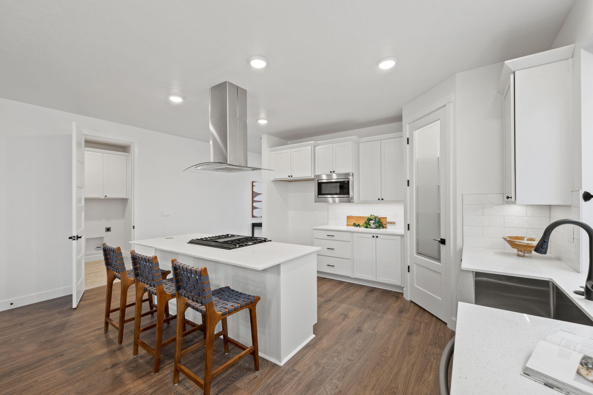 2890 NE Pinnacle Place, Lot #19