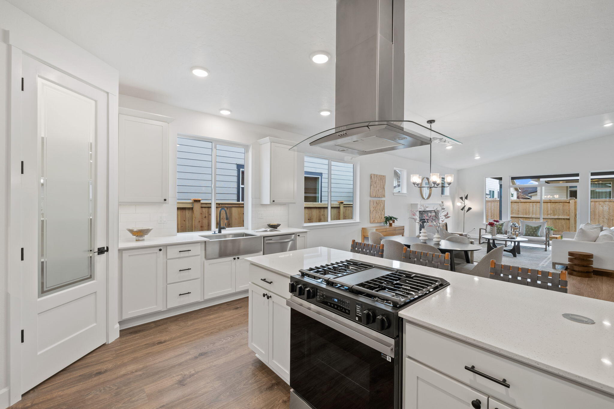 2890 NE Pinnacle Place, Lot #19