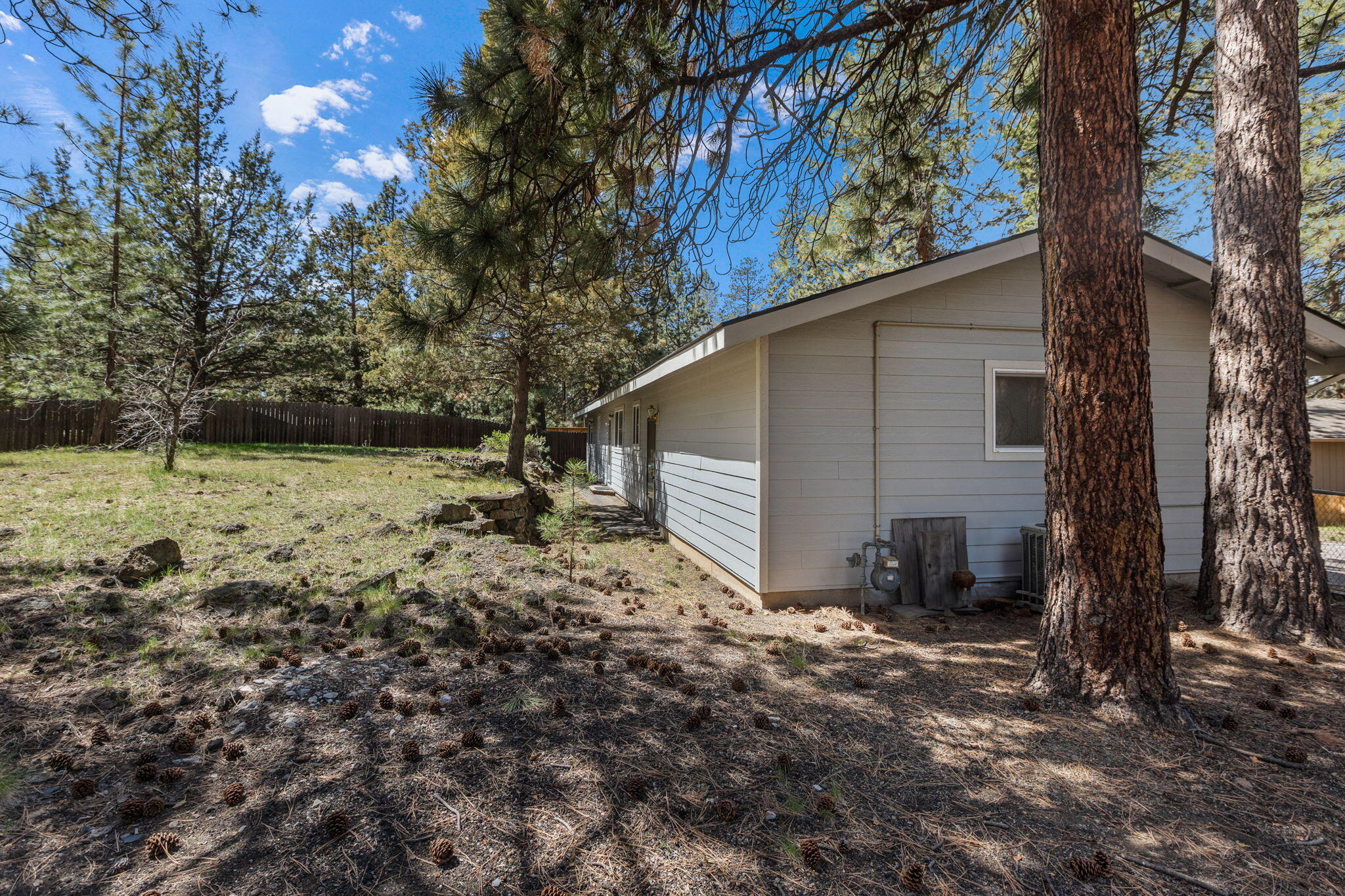 60843 Emigrant Circle