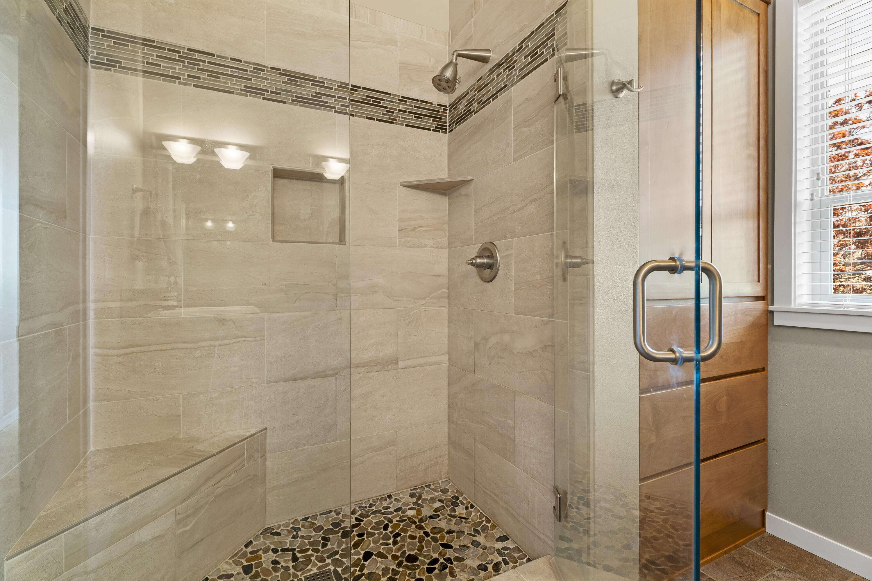 208 Parks Loop