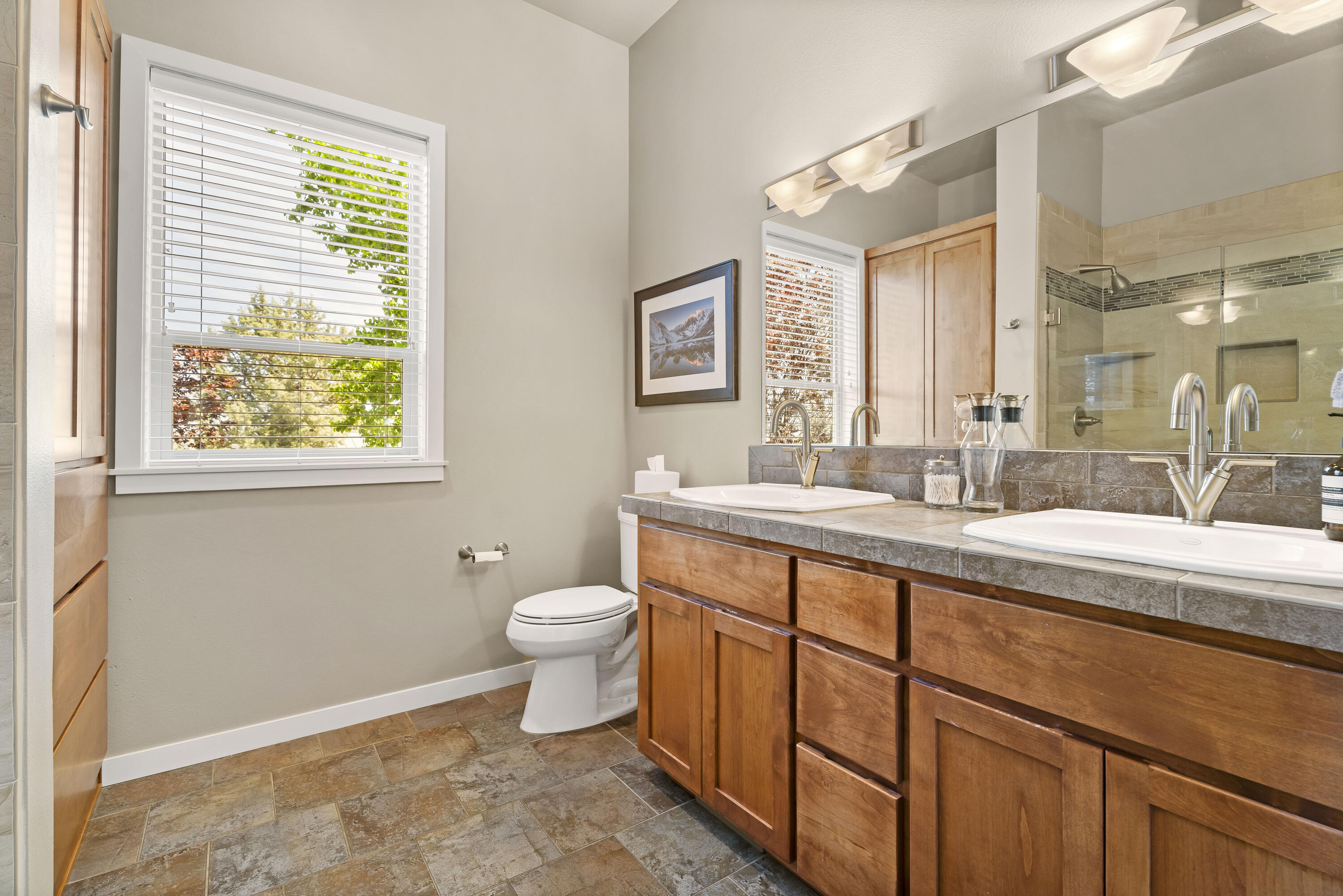208 Parks Loop