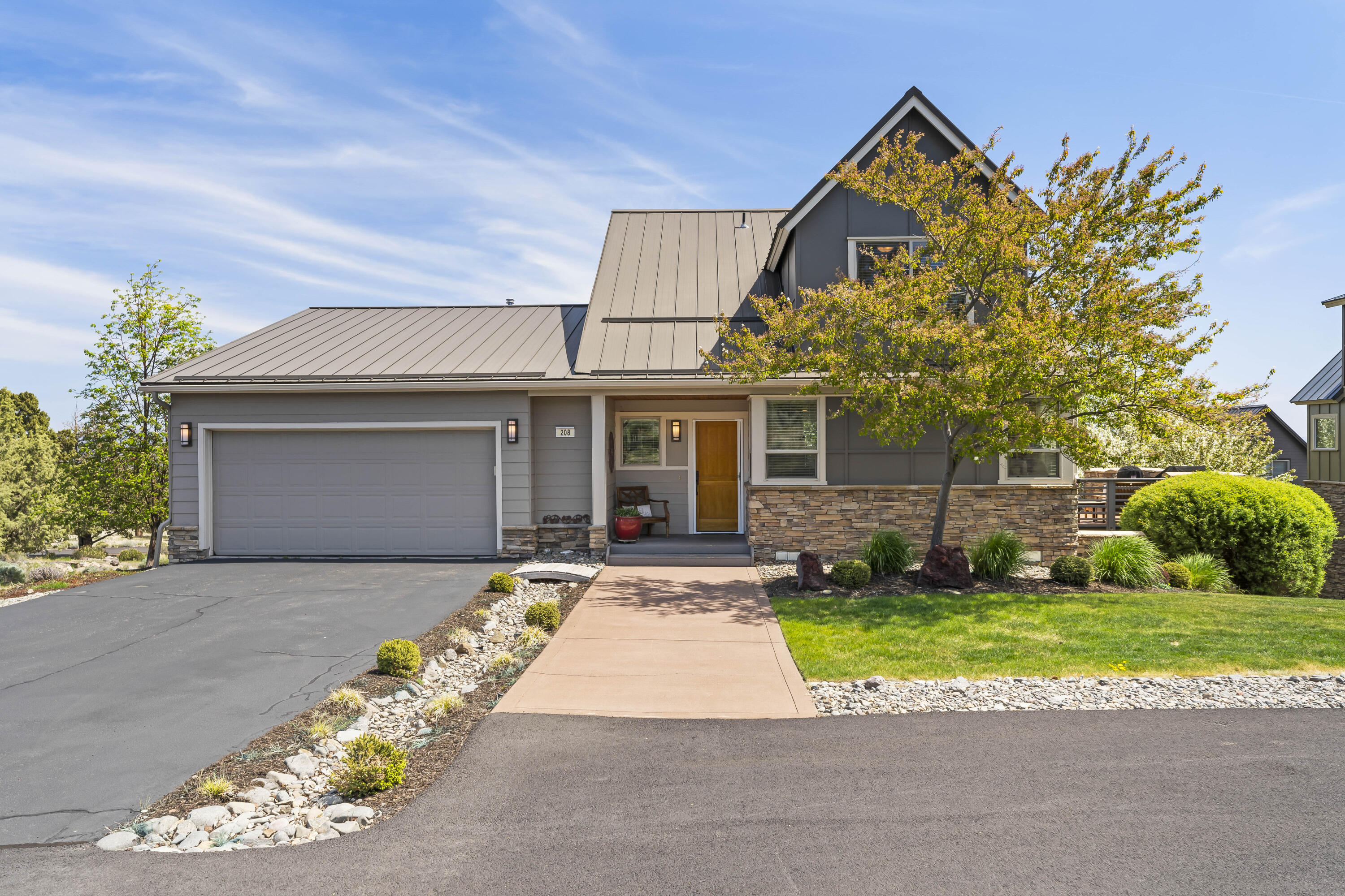208 Parks Loop