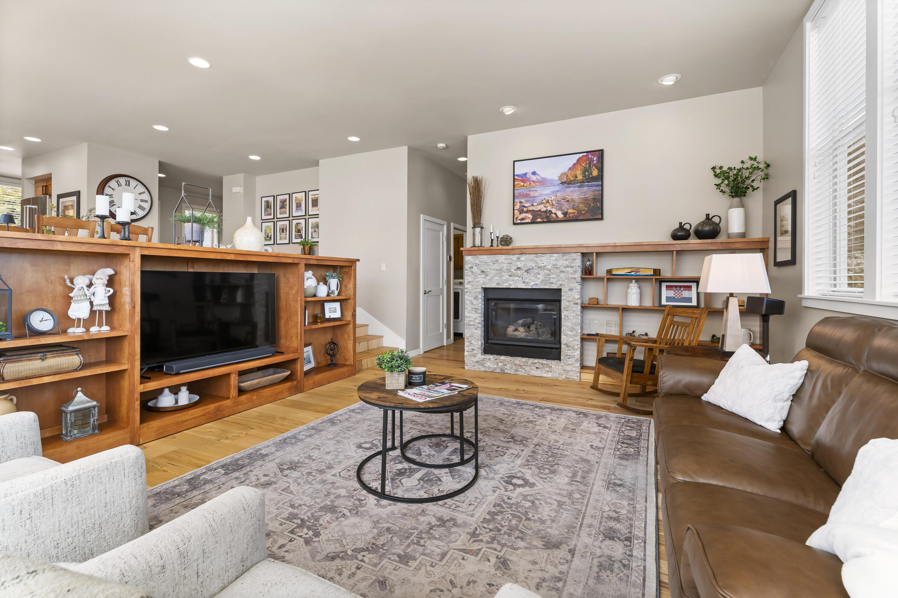 208 Parks Loop