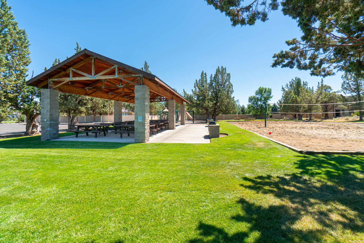 208 Parks Loop