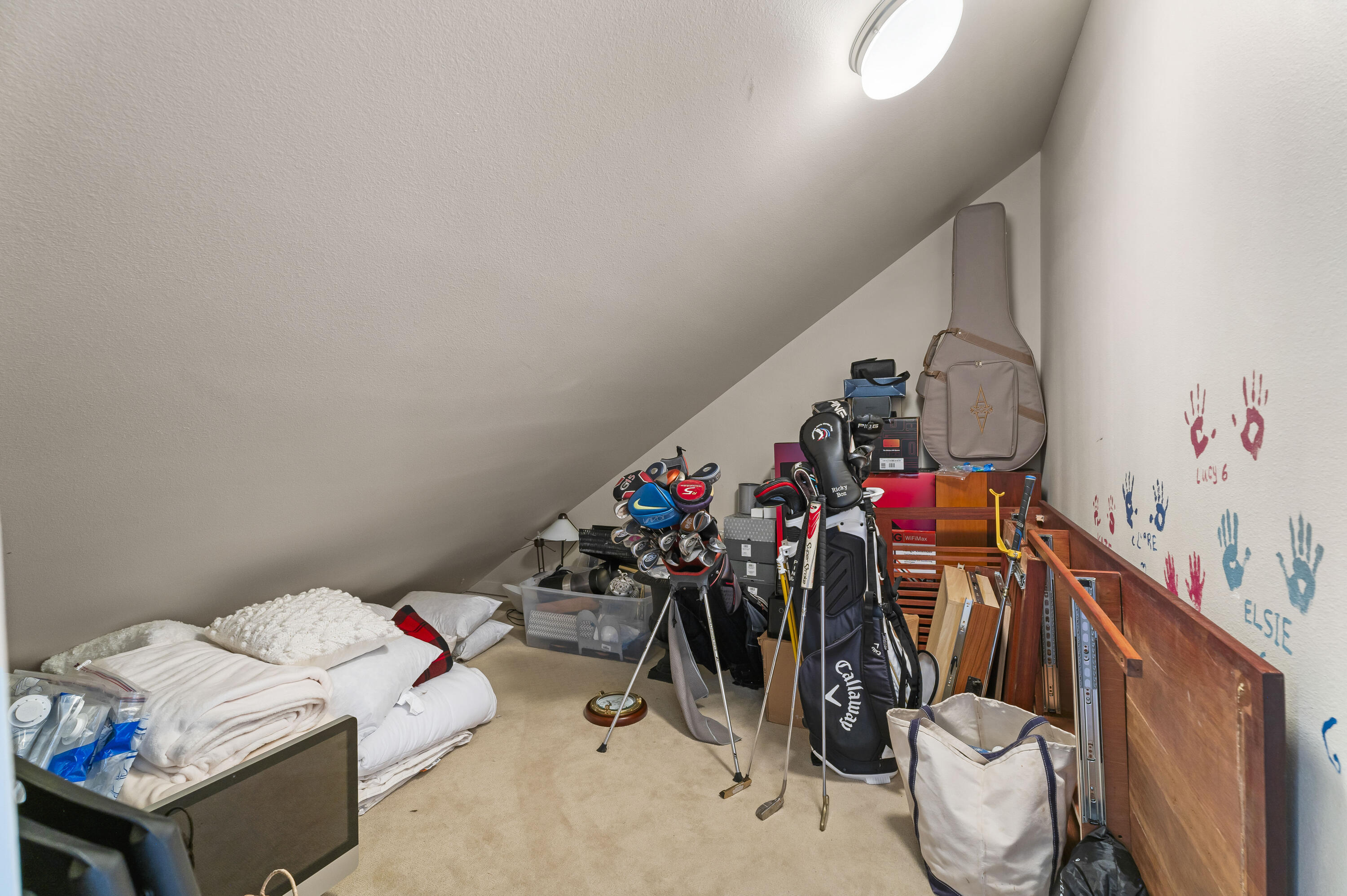 208 Parks Loop